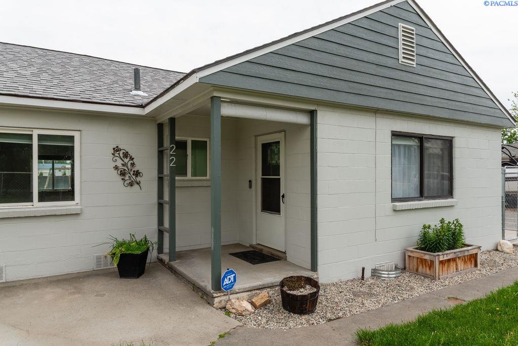 22 N Williams St, Kennewick WA 99336