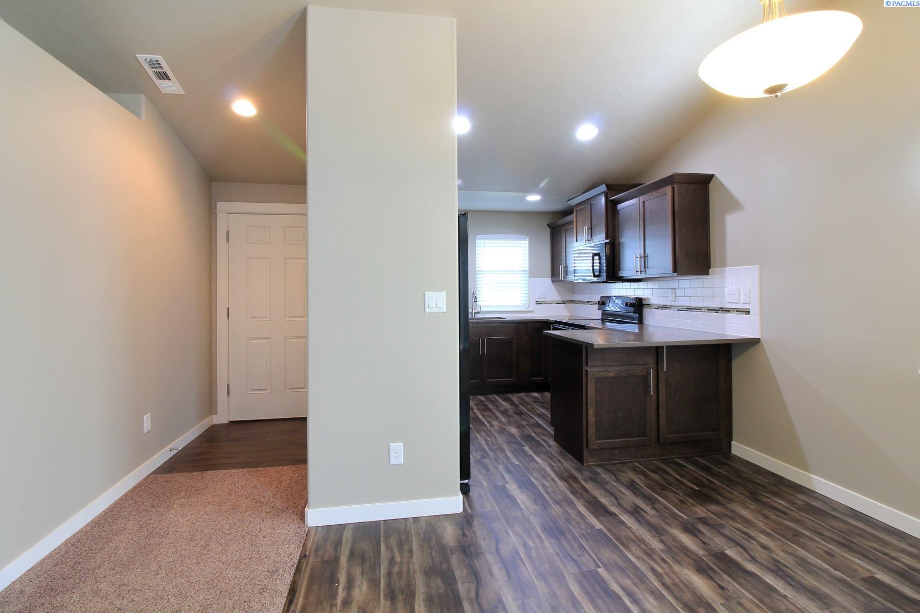 680 Marysville Way, Richland, WA 99352