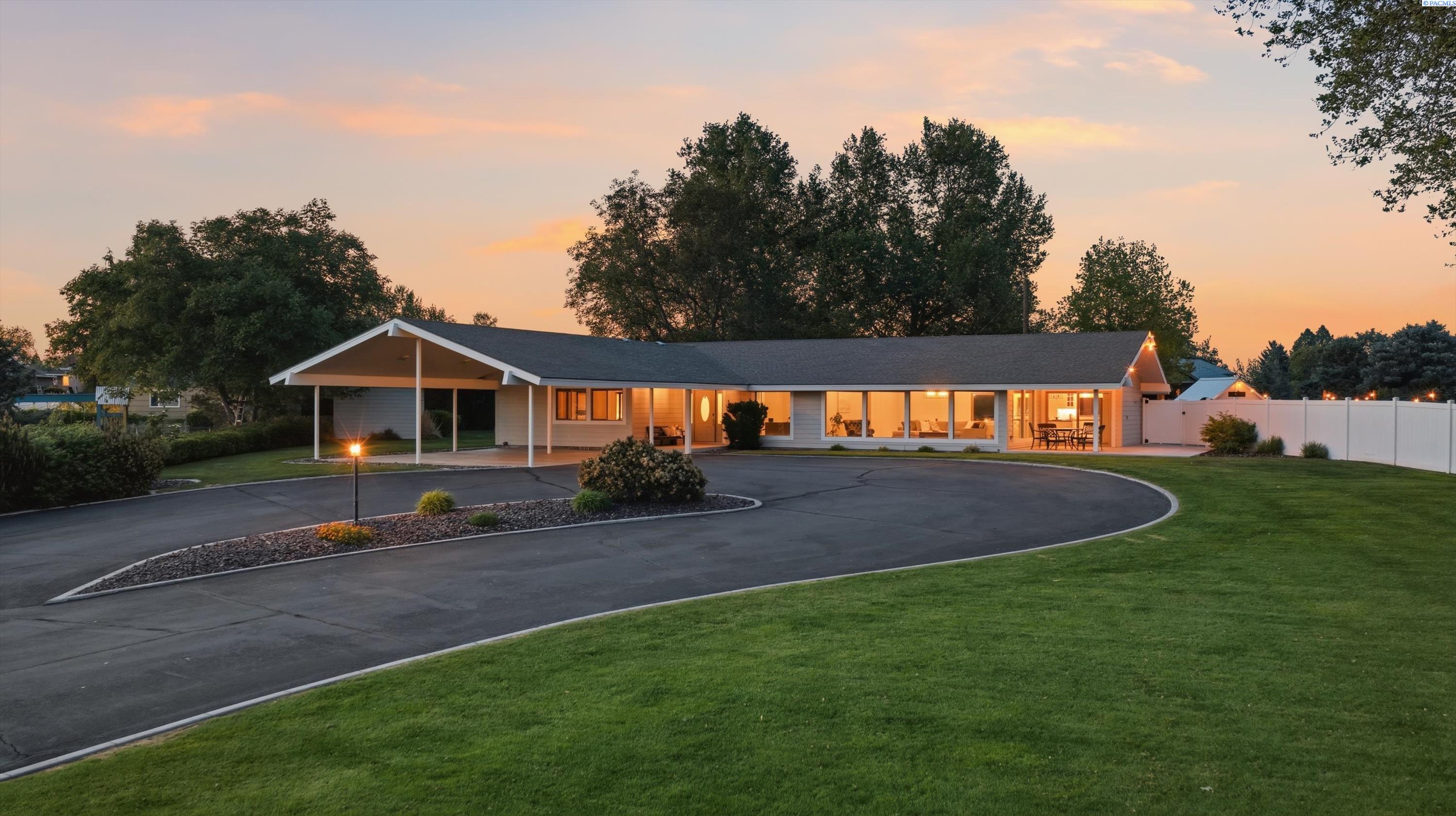 419 Rd 52 , Pasco, WA 99301