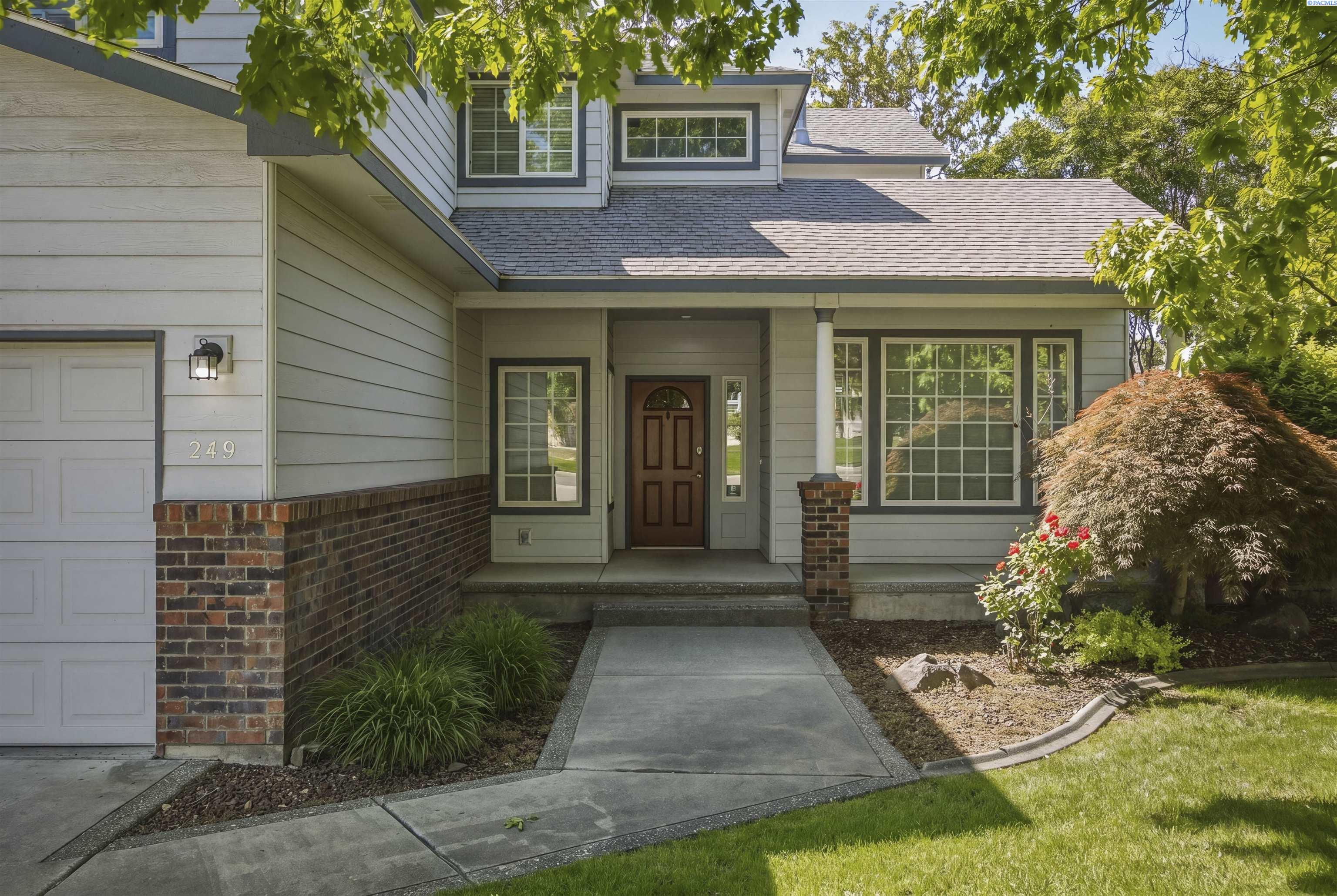 249 Ashwood St, Richland, WA 99352