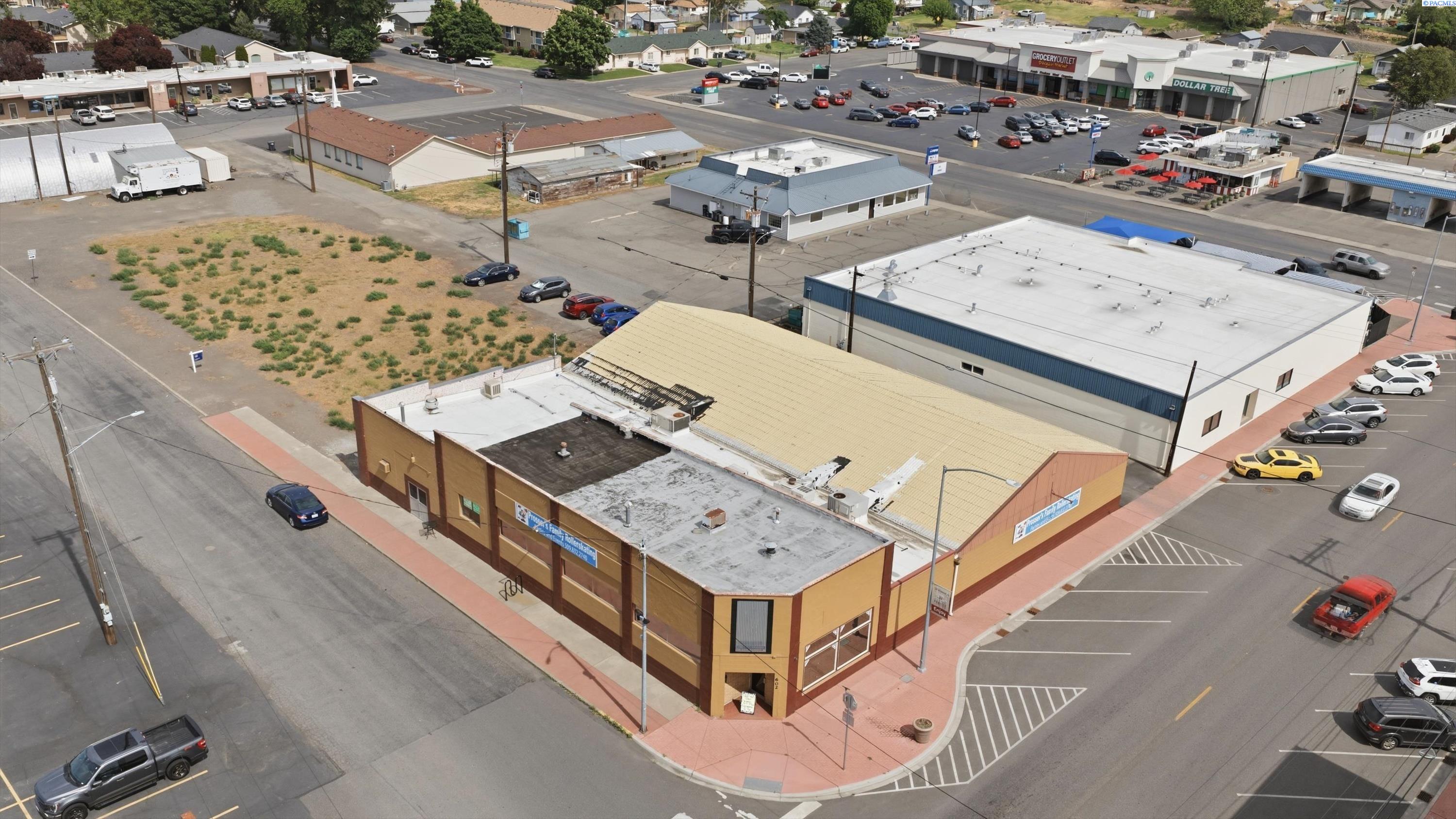 602 7th St, Prosser, WA 99350