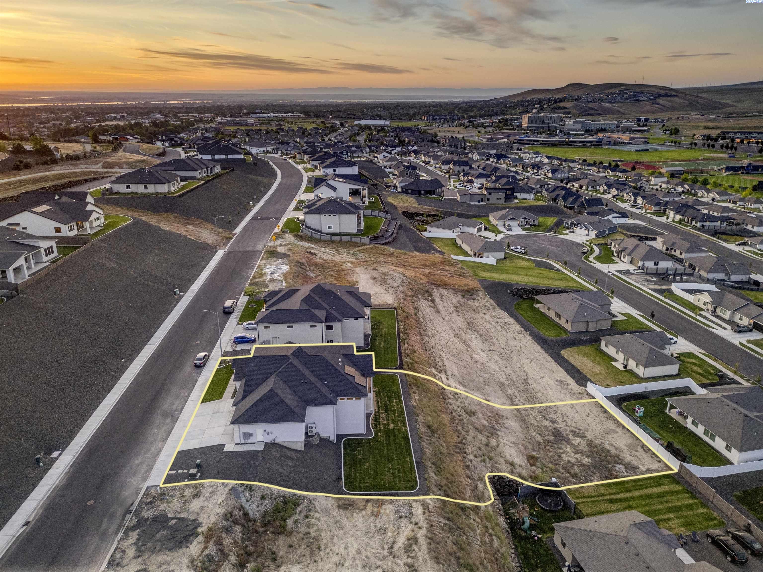 6085 28th Ave, Kennewick, WA 99338