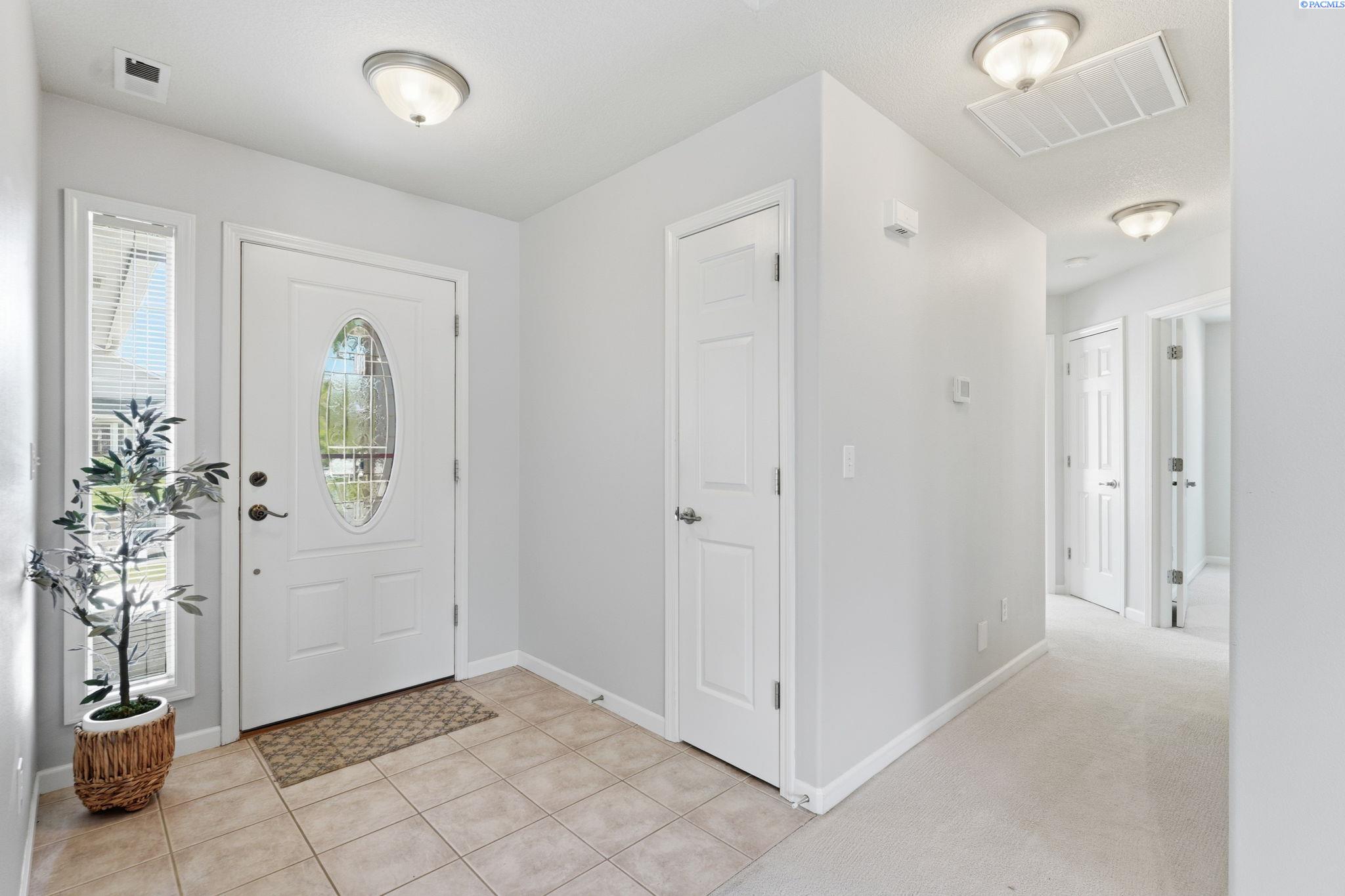 4203 Valencia Dr, Pasco, WA 99301