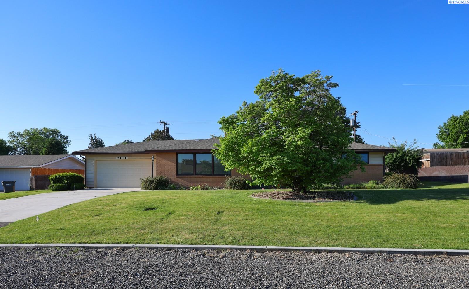 7111 Willamette Ave, Kennewick, WA 99336