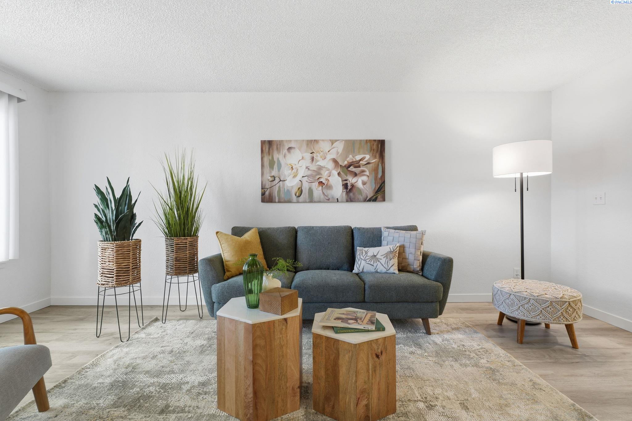 3121 Hood Ave #H-102, Kennewick, WA 99336