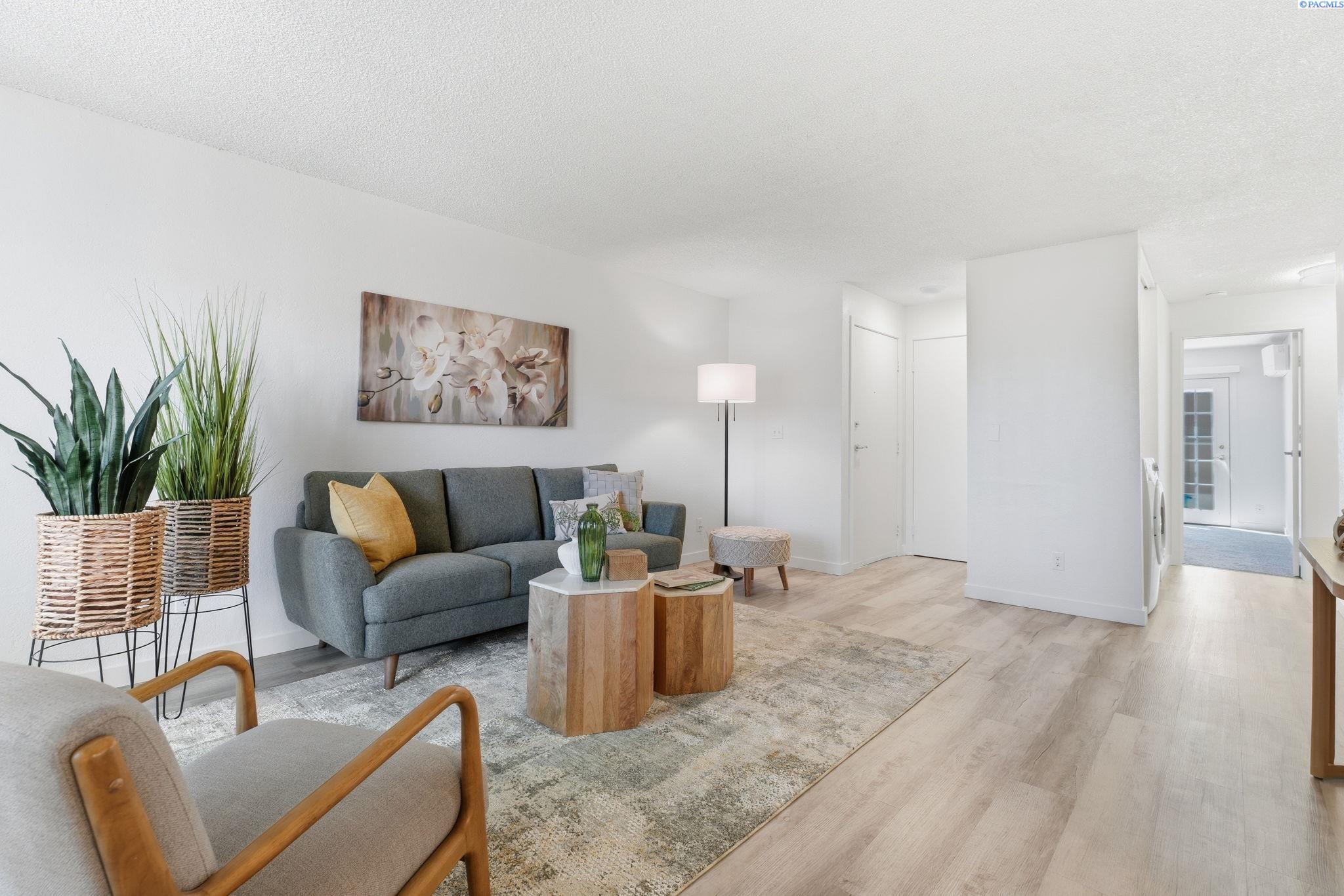 3121 Hood Ave #H-102, Kennewick, WA 99336