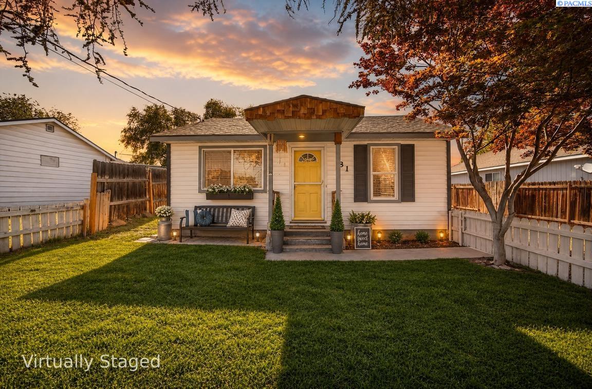 81 42nd Pl, West Richland, WA 99353-9999