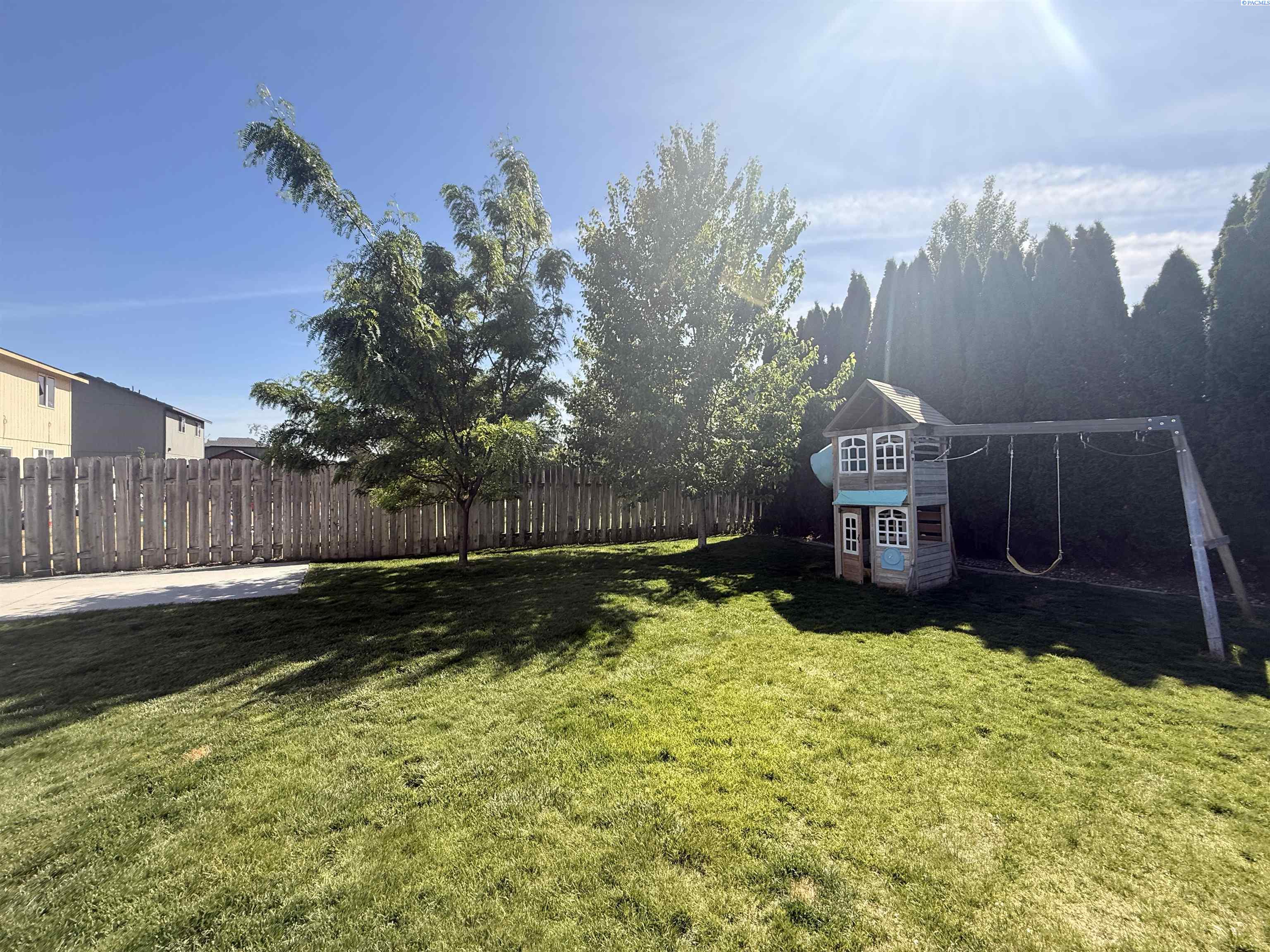 6112 Westminster Ln, Pasco, WA 99301