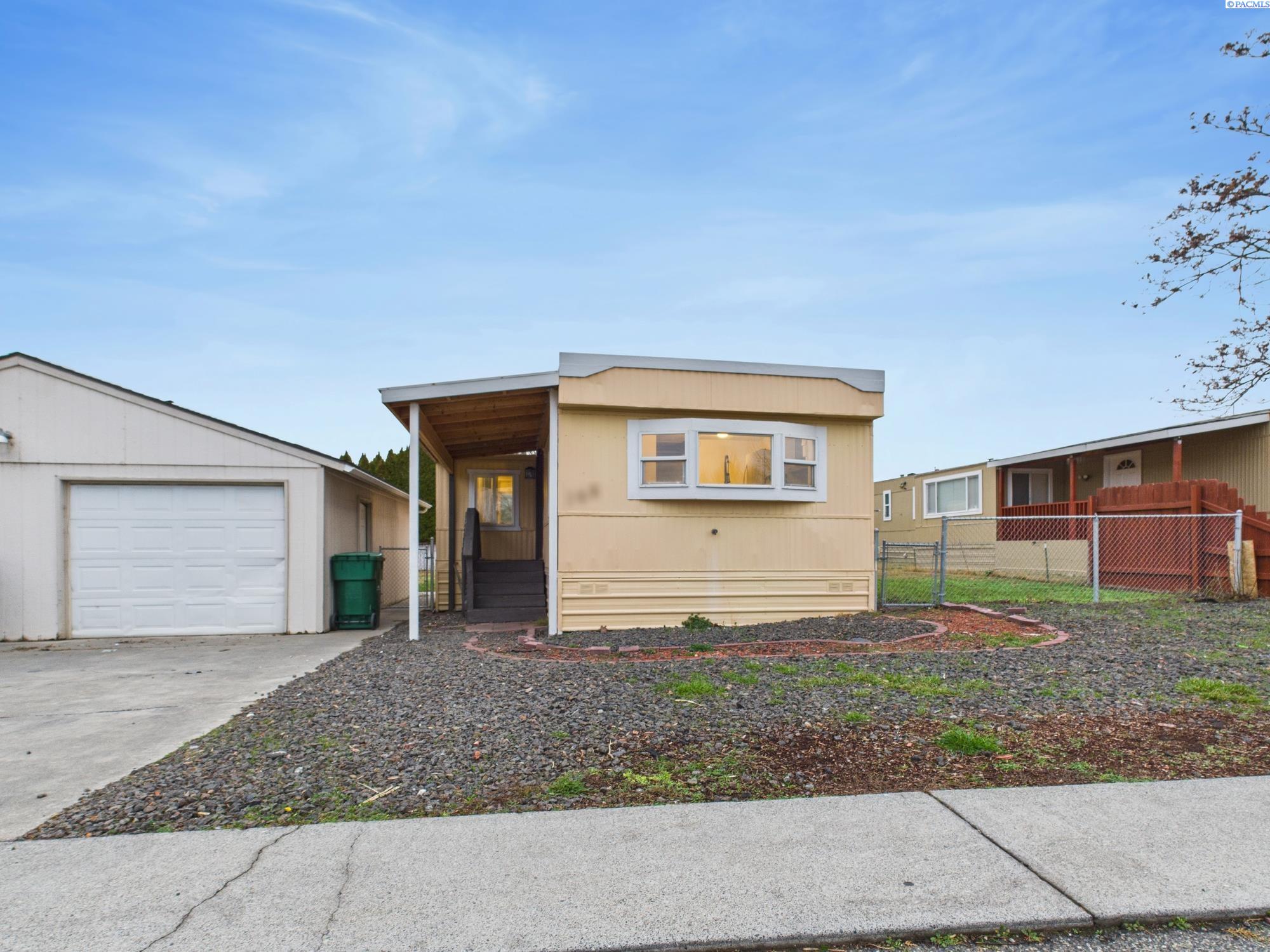 2105 N Steptoe St #168, Kennewick, WA 99336