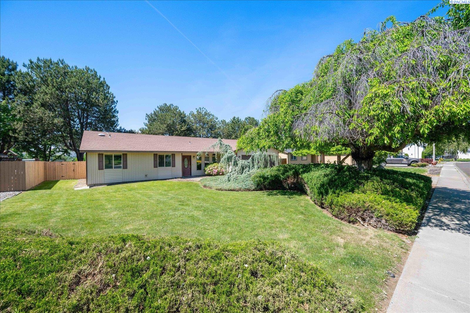 2365 Michael Ave, Richland, WA 99352