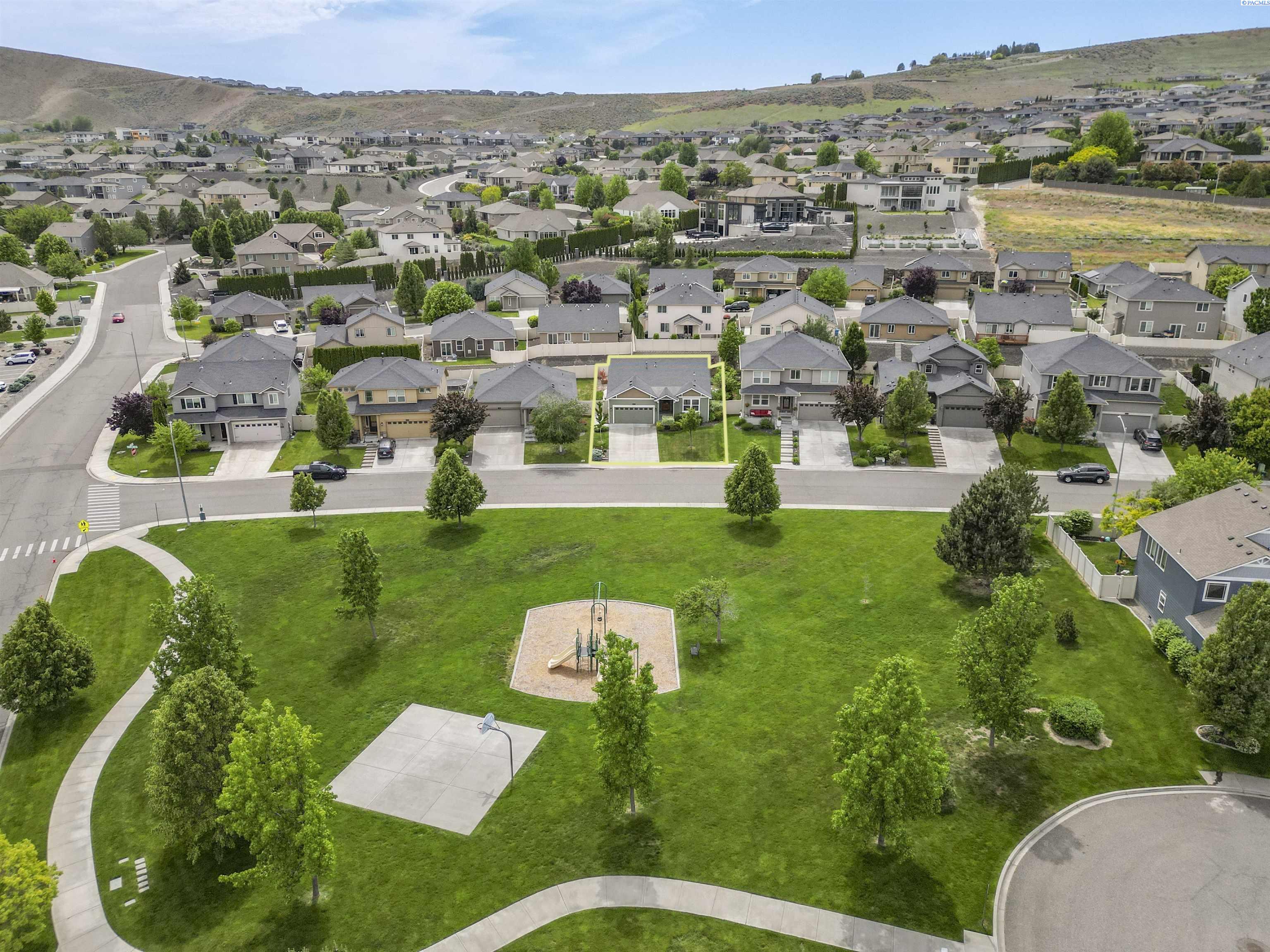 1547 Purple Sage St, Richland WA 99352