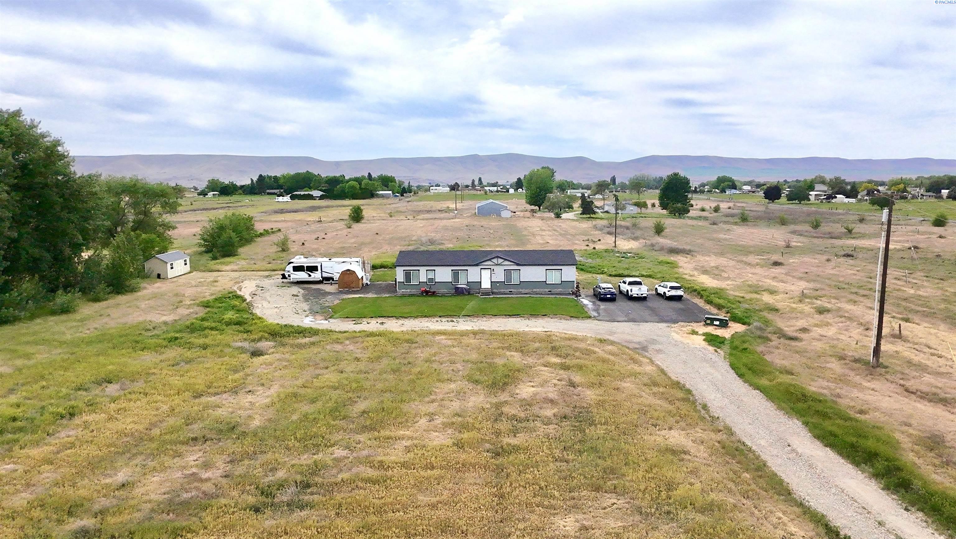 174958 Apricot Rd, Grandview, WA 98930
