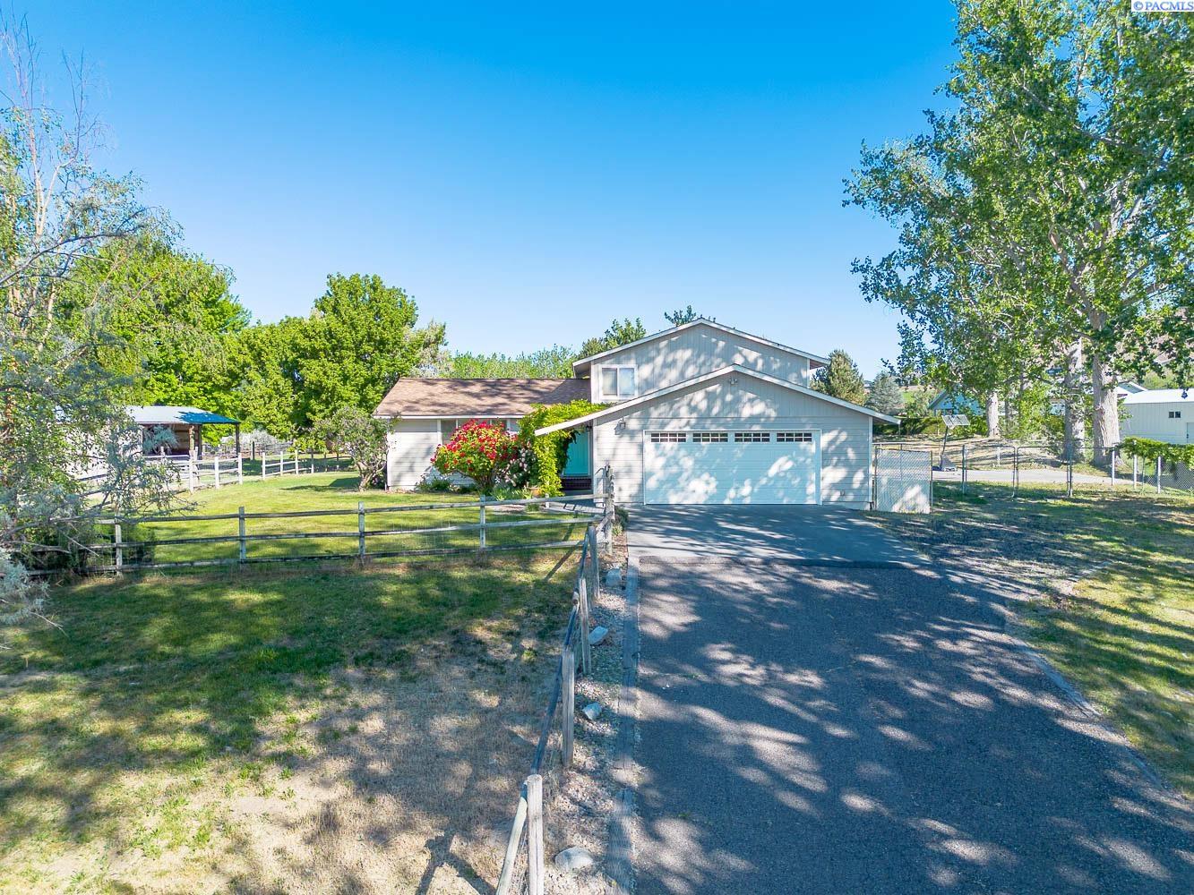 101204 Clover Rd, Kennewick, WA 99338