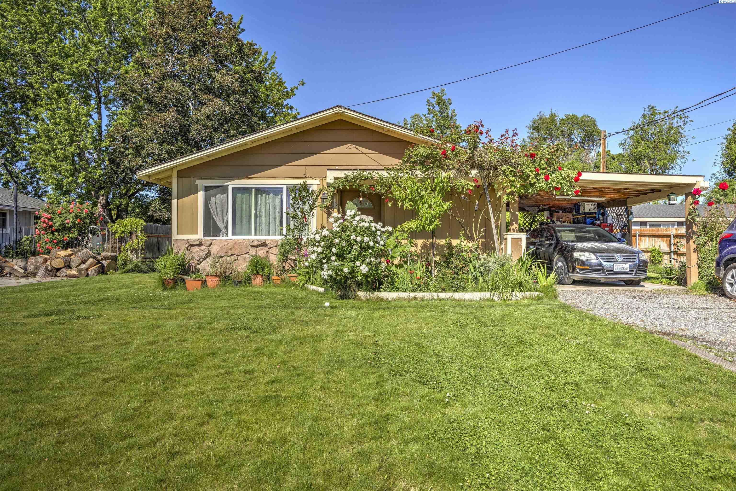 491 S 41st Ave, West Richland WA 99353