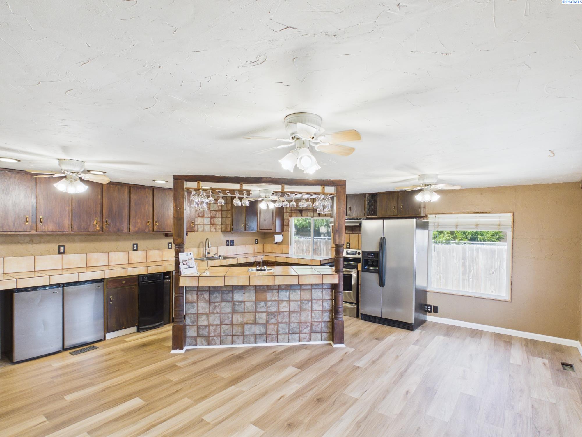 414 23rd Ave, Pasco, WA 99301