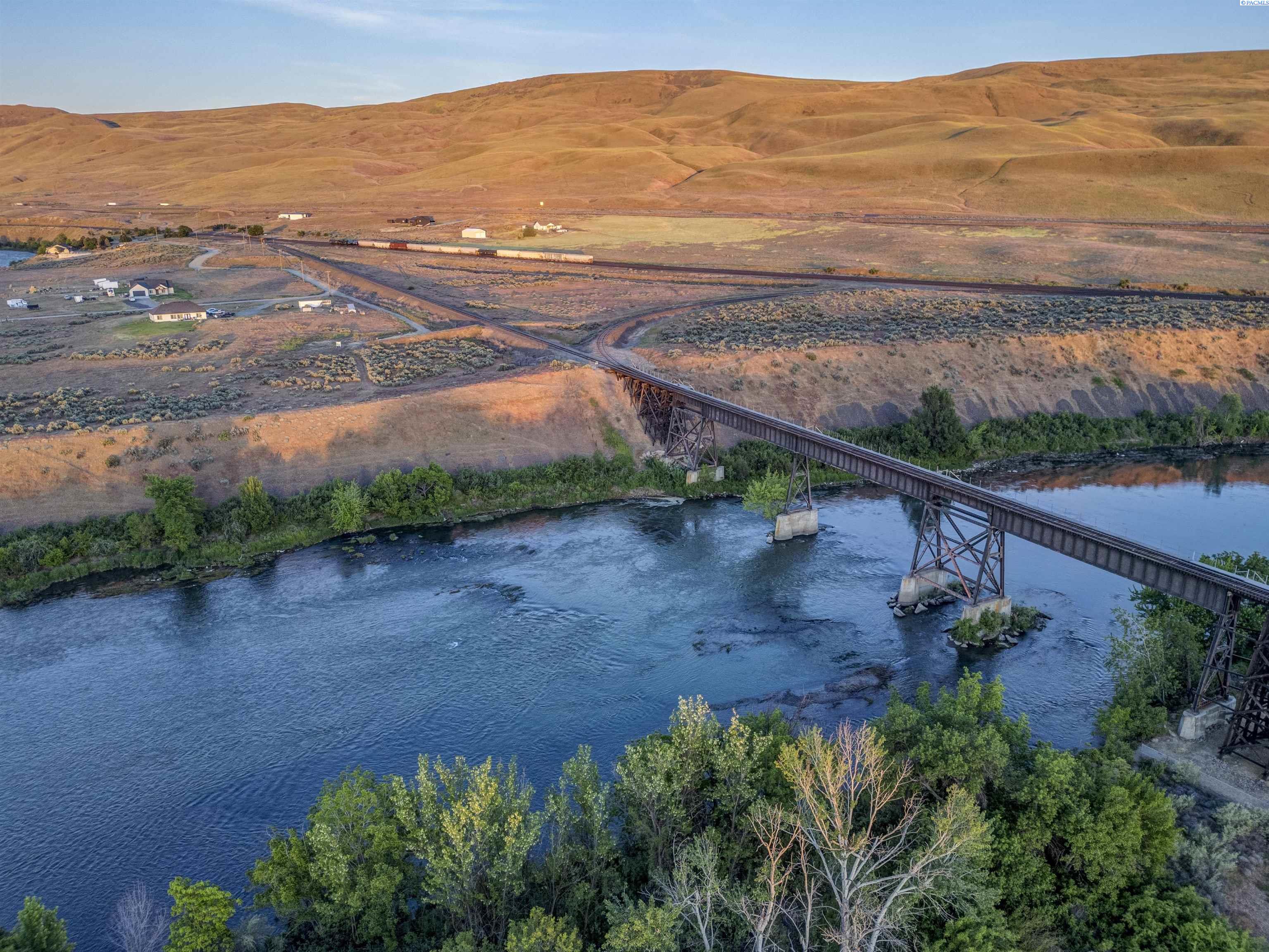 80450 757 Pr Nw, Prosser, WA 99350