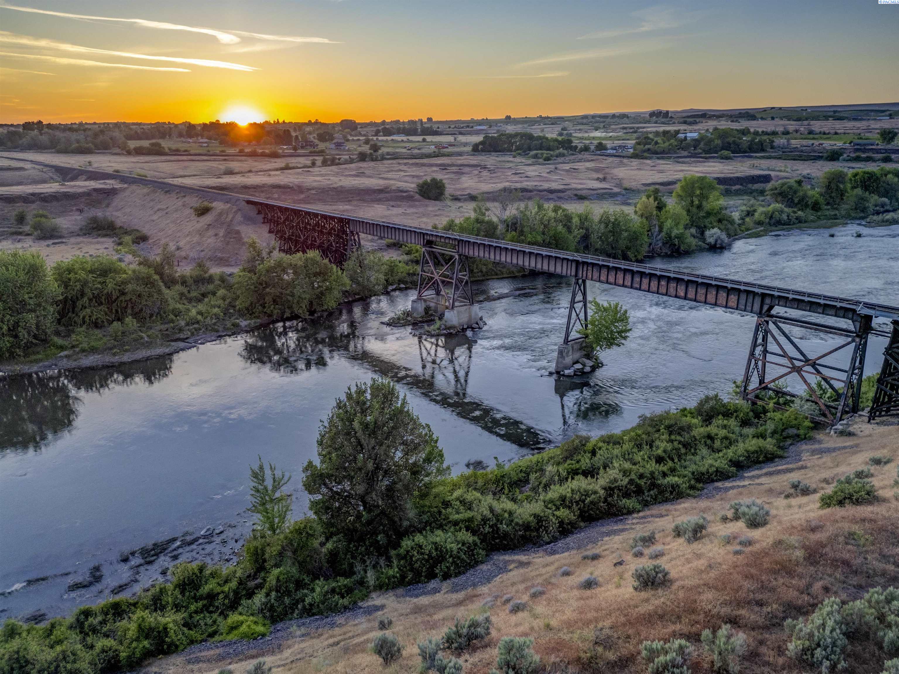 80450 757 Pr Nw, Prosser, WA 99350