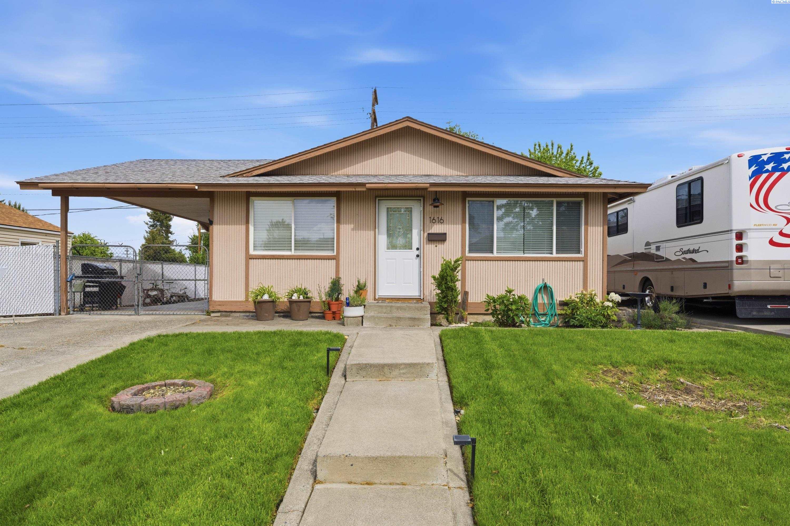 1616 Perkins , Richland, WA 99354