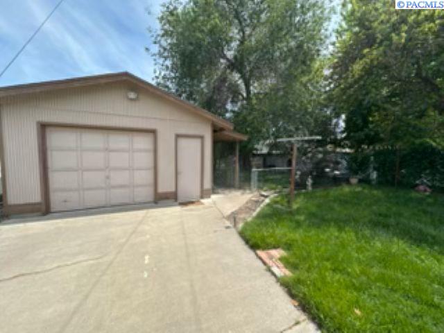 1616 Perkins , Richland, WA 99354