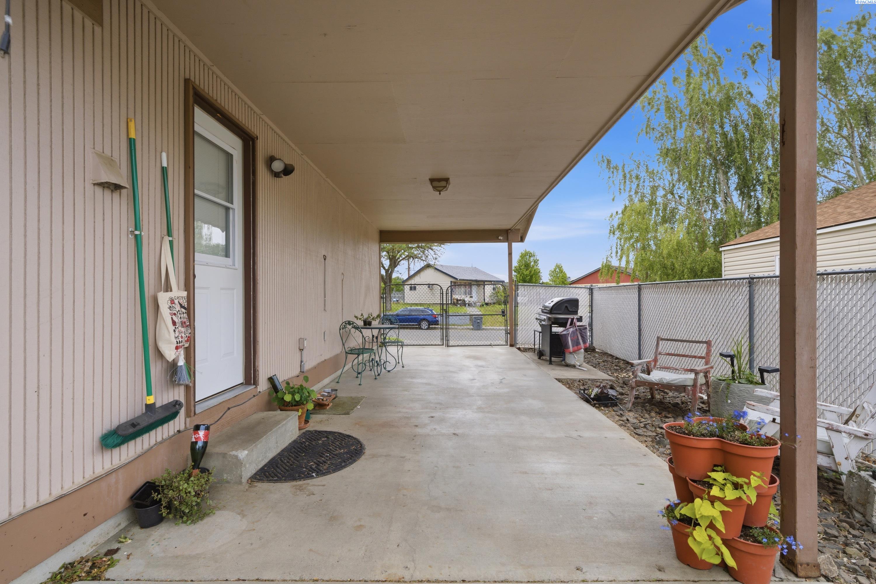 1616 Perkins , Richland, WA 99354