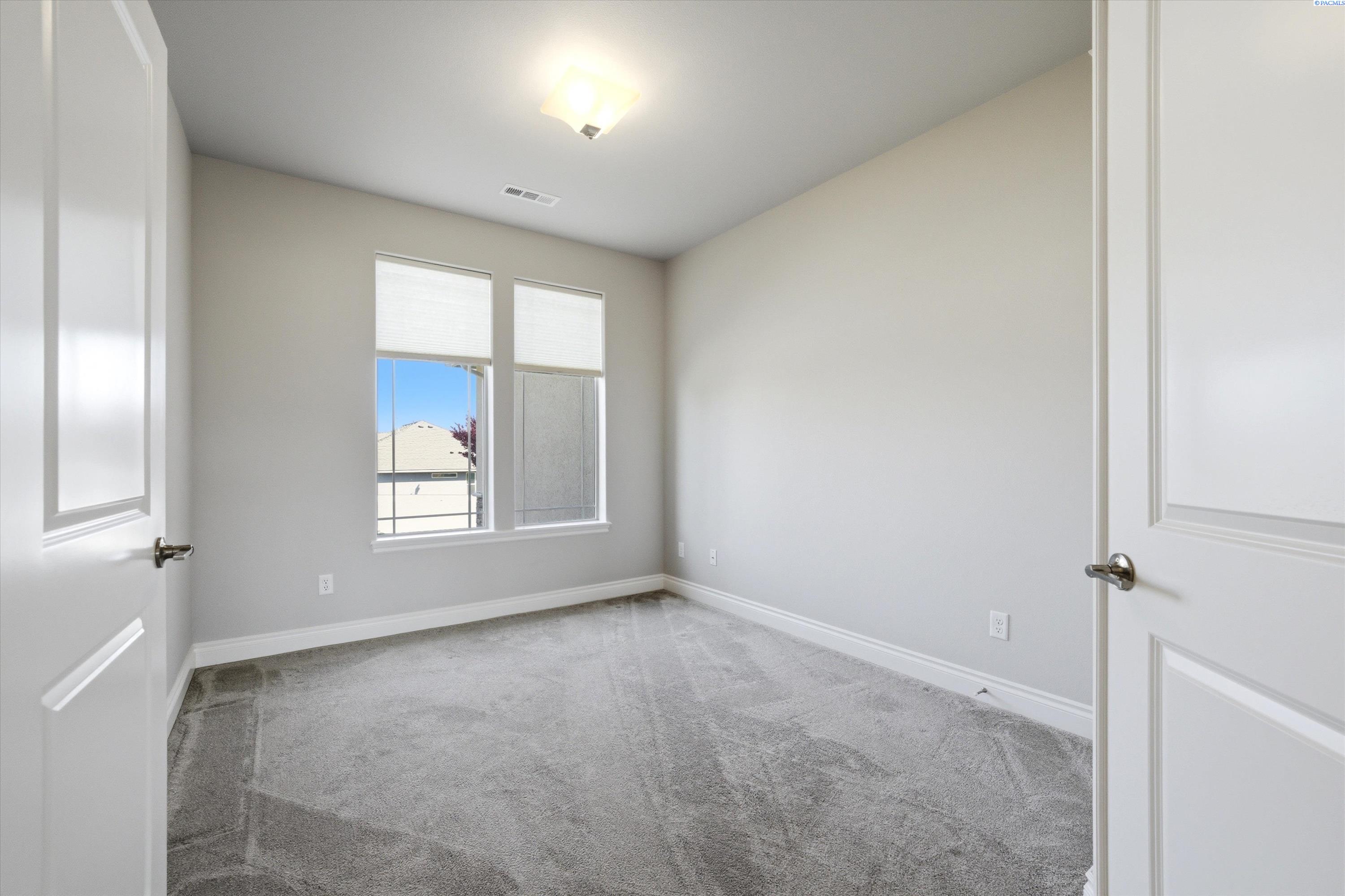 3258 Wild Canyon Way, Richland, WA 99354