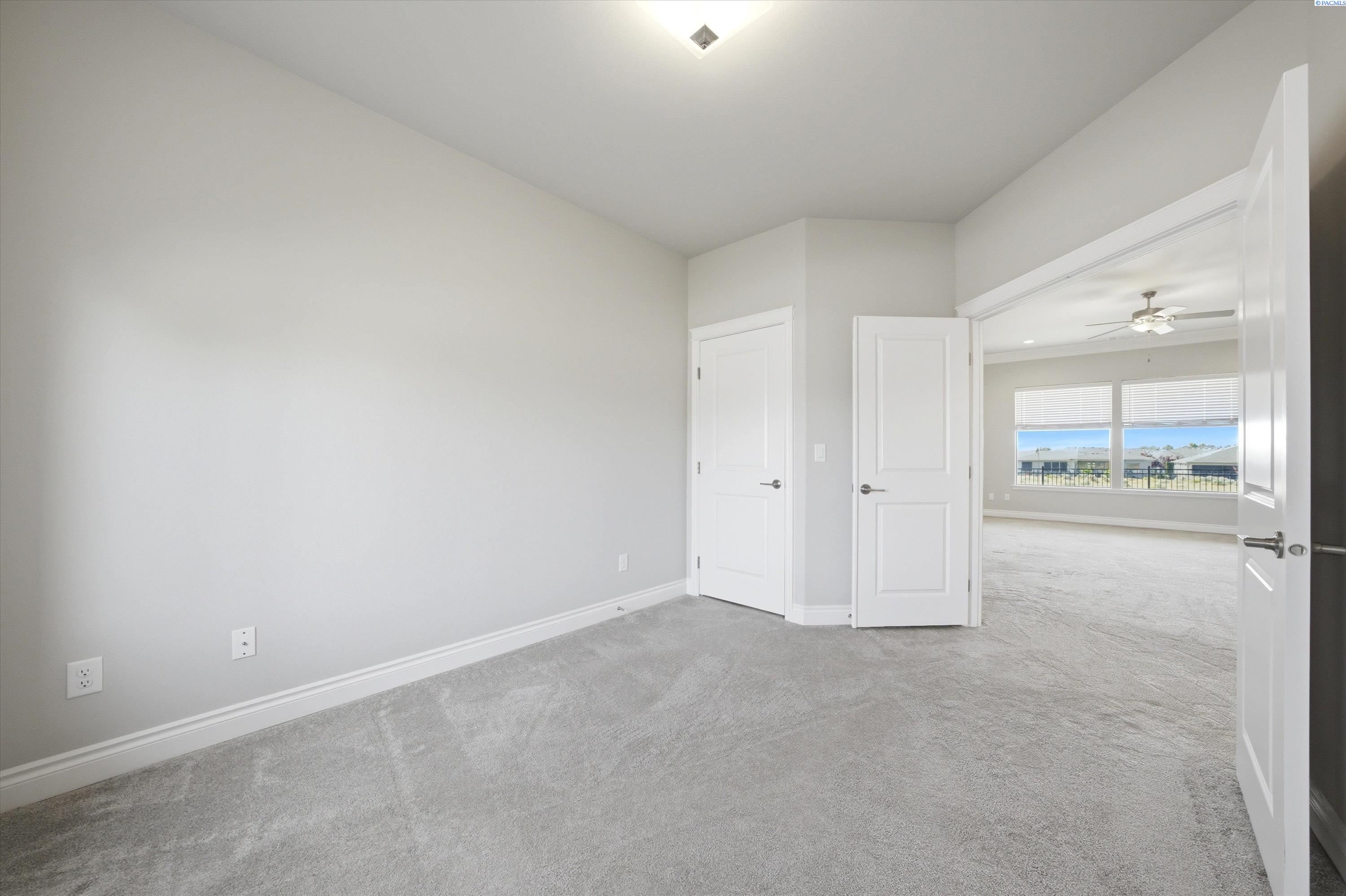 3258 Wild Canyon Way, Richland, WA 99354