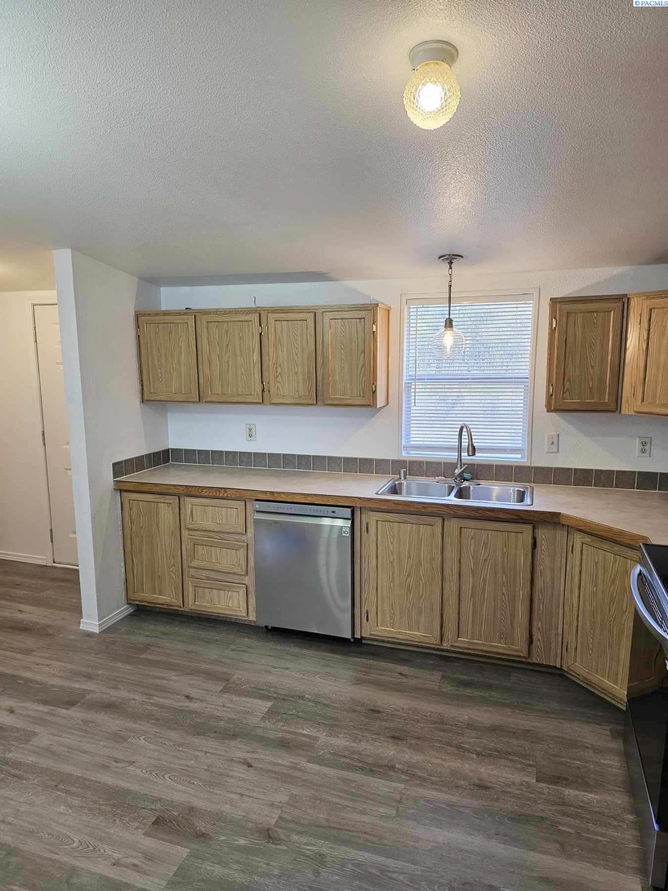 2407 Horizon View Ln, Richland, WA 99352