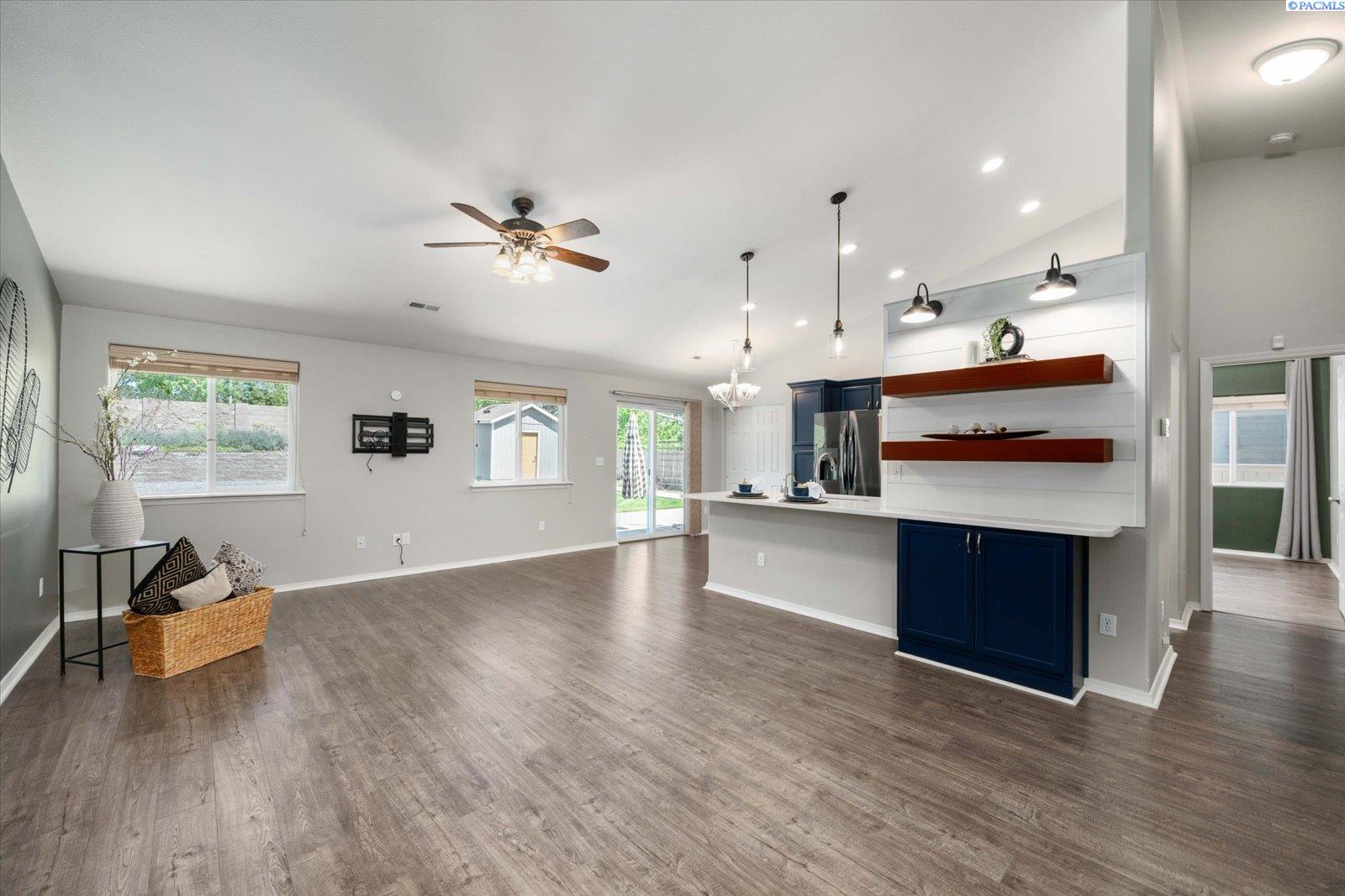 5730 11th Ave, Kennewick, WA 99338