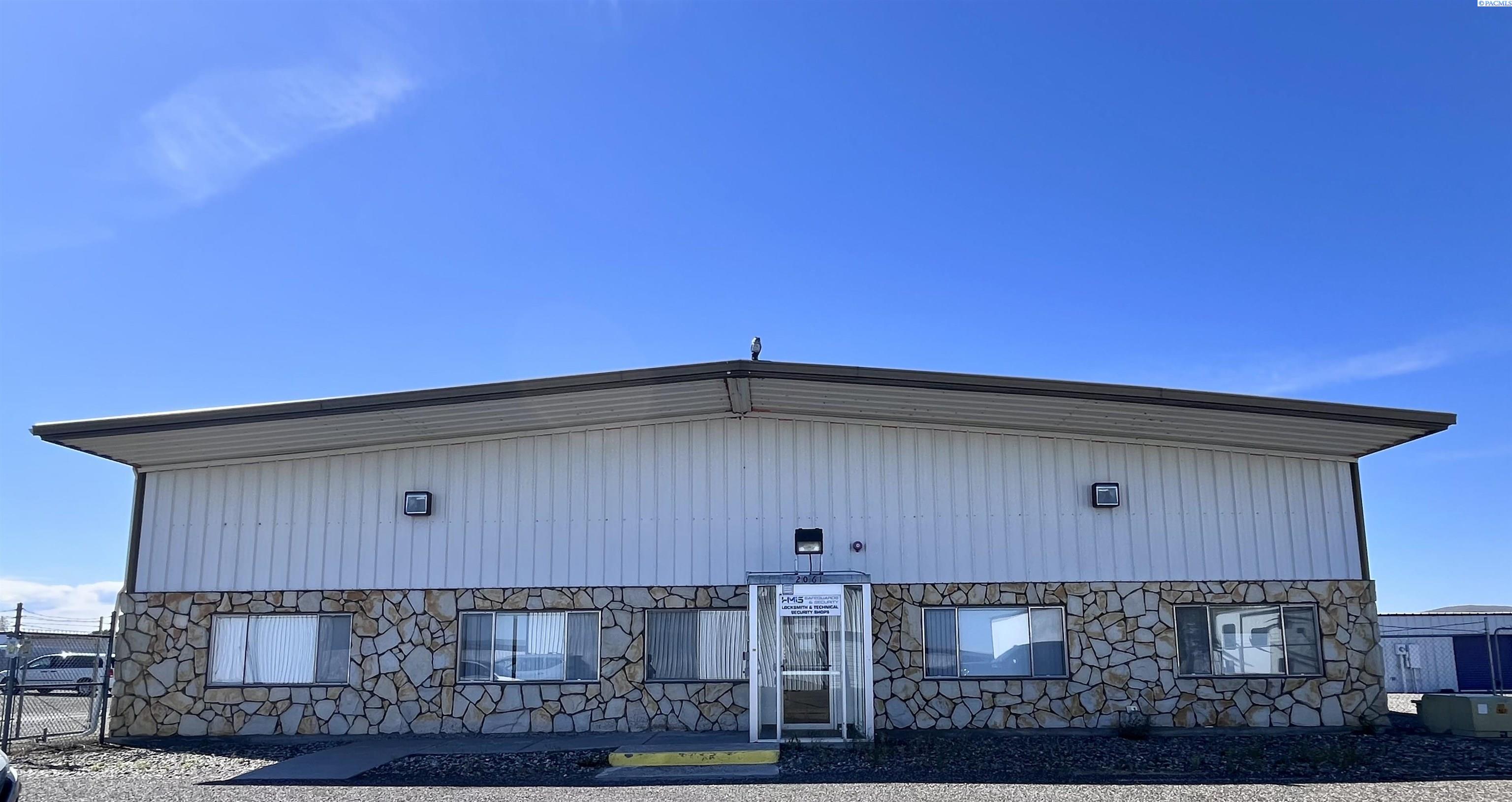 2061 Butler Loop, Richland, WA 99354