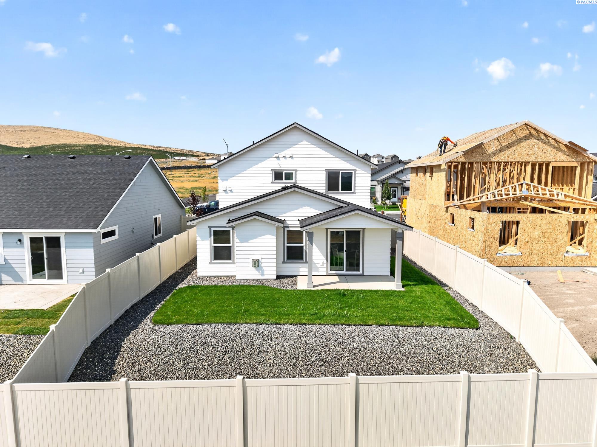 763 Snowking St, Richland, WA 99352
