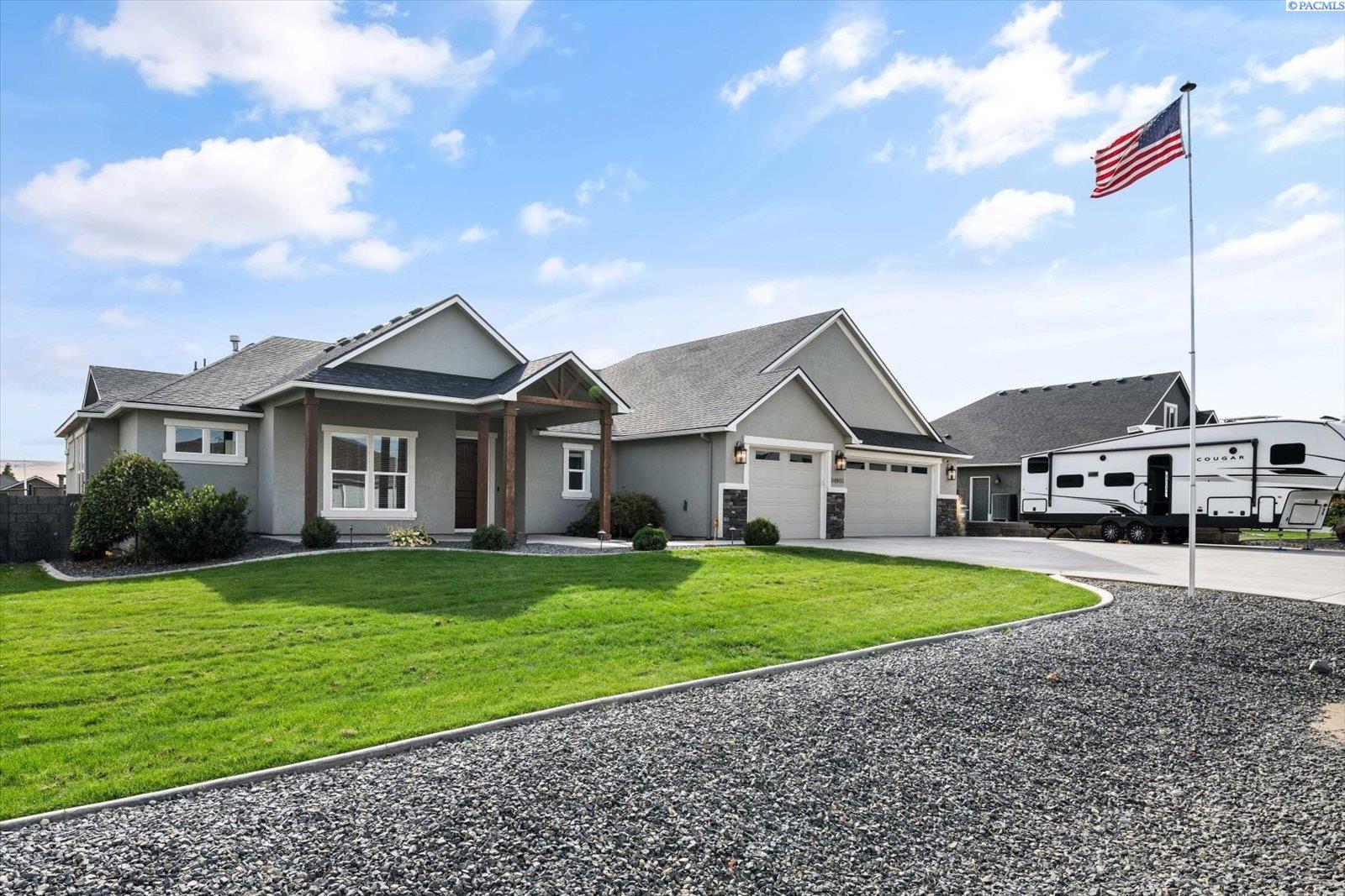 84905 Wallowa Rd, Kennewick, WA 99338