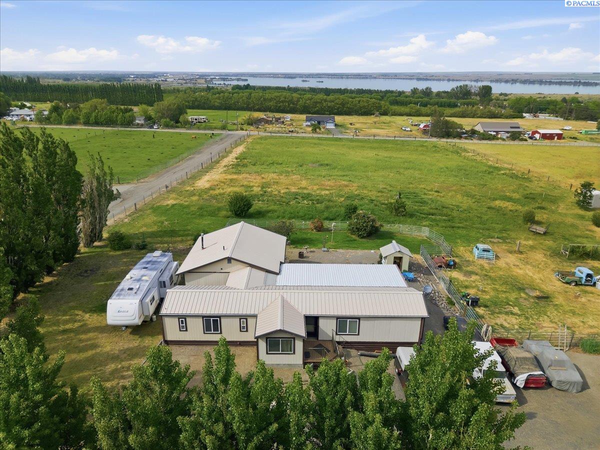 70301 2410 Prse , Kennewick, WA 99337