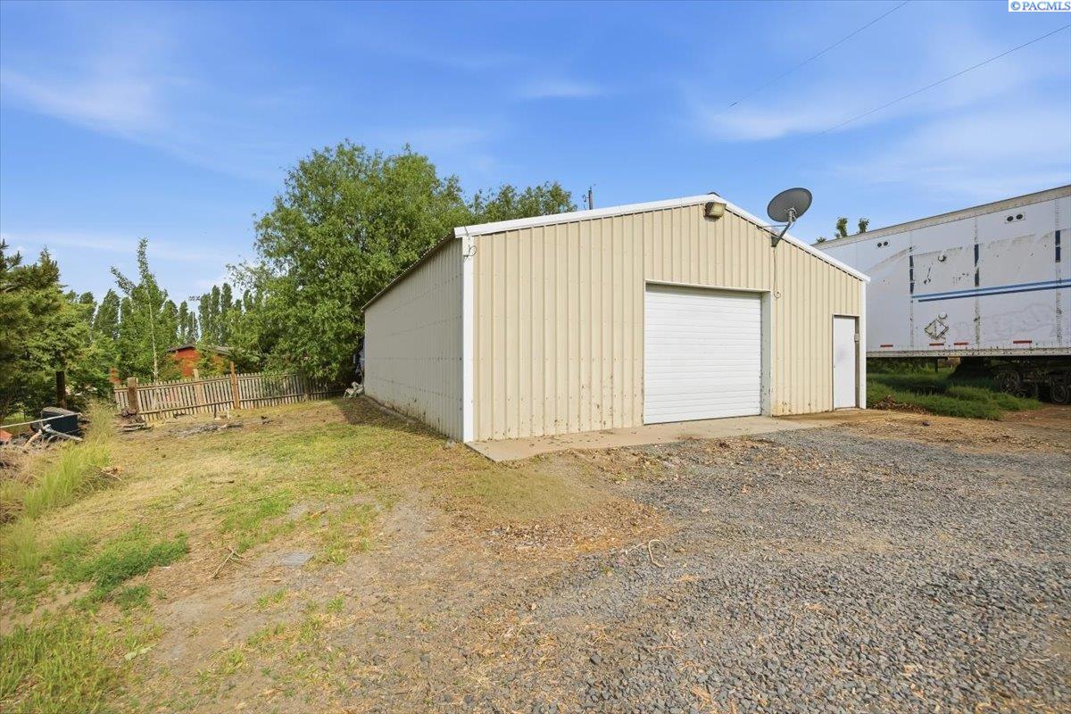 70301 2410 Prse , Kennewick, WA 99337