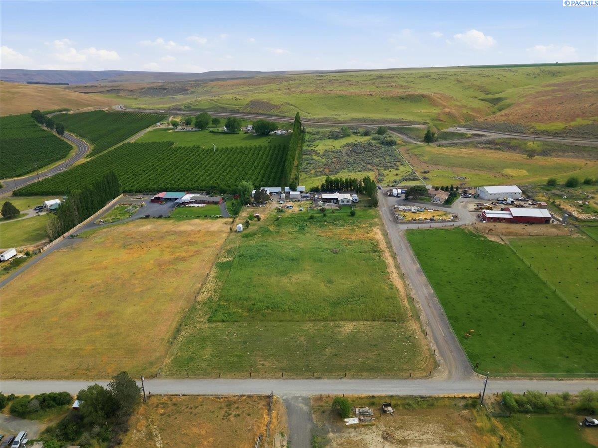 70301 2410 Prse , Kennewick, WA 99337