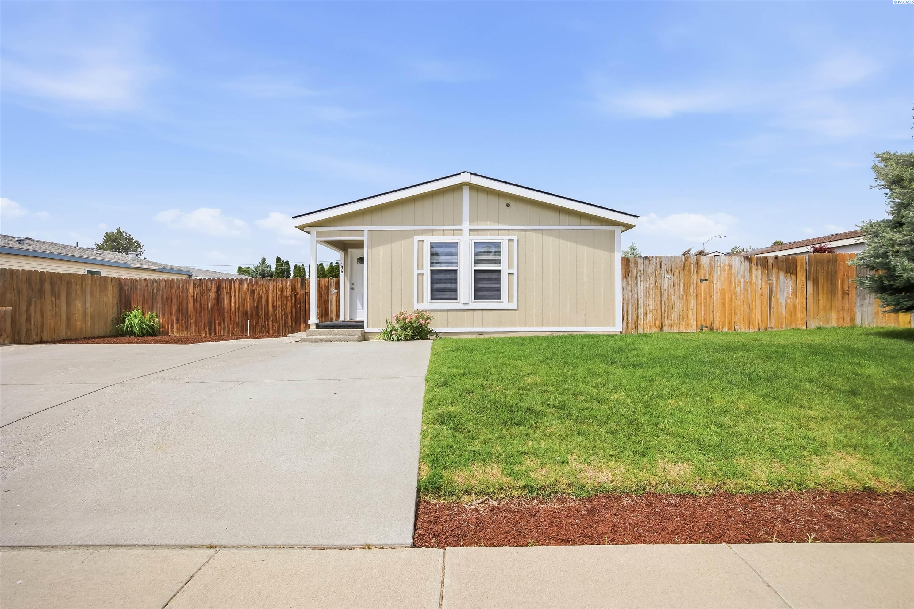 436 Douglas Ave, Pasco, WA 99301