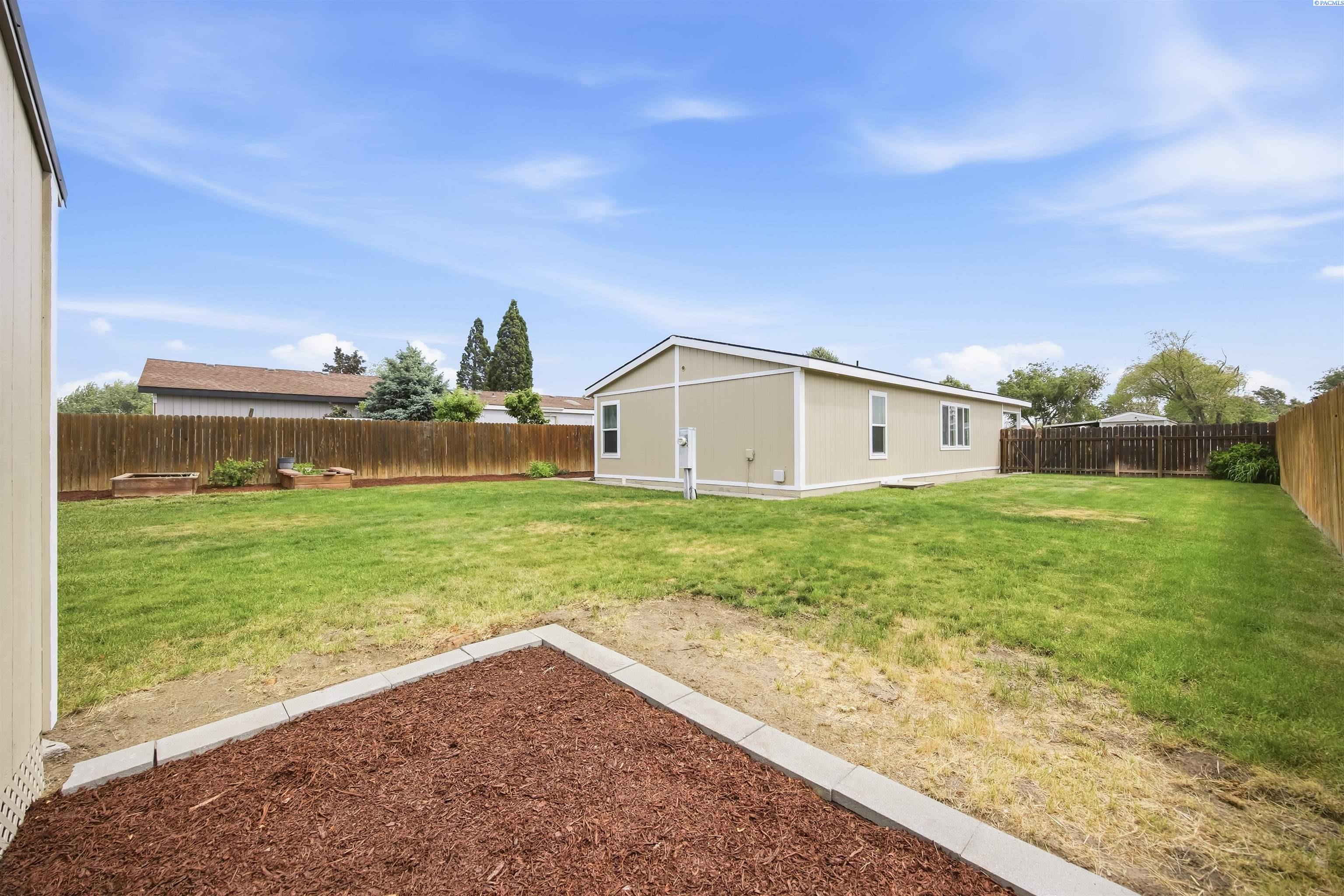 436 Douglas Ave, Pasco, WA 99301