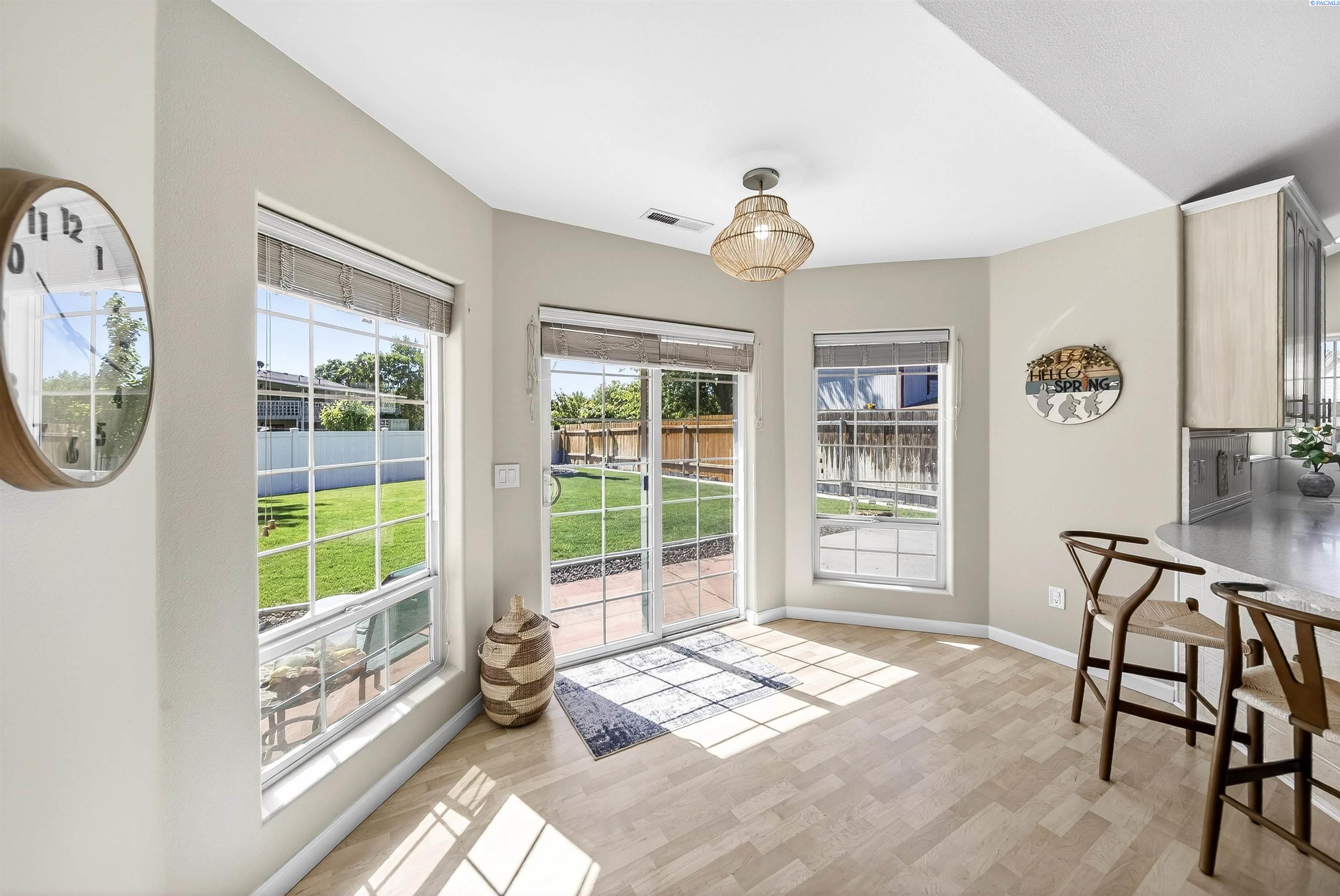 4805 Robin Ct, West Richland, WA 99353