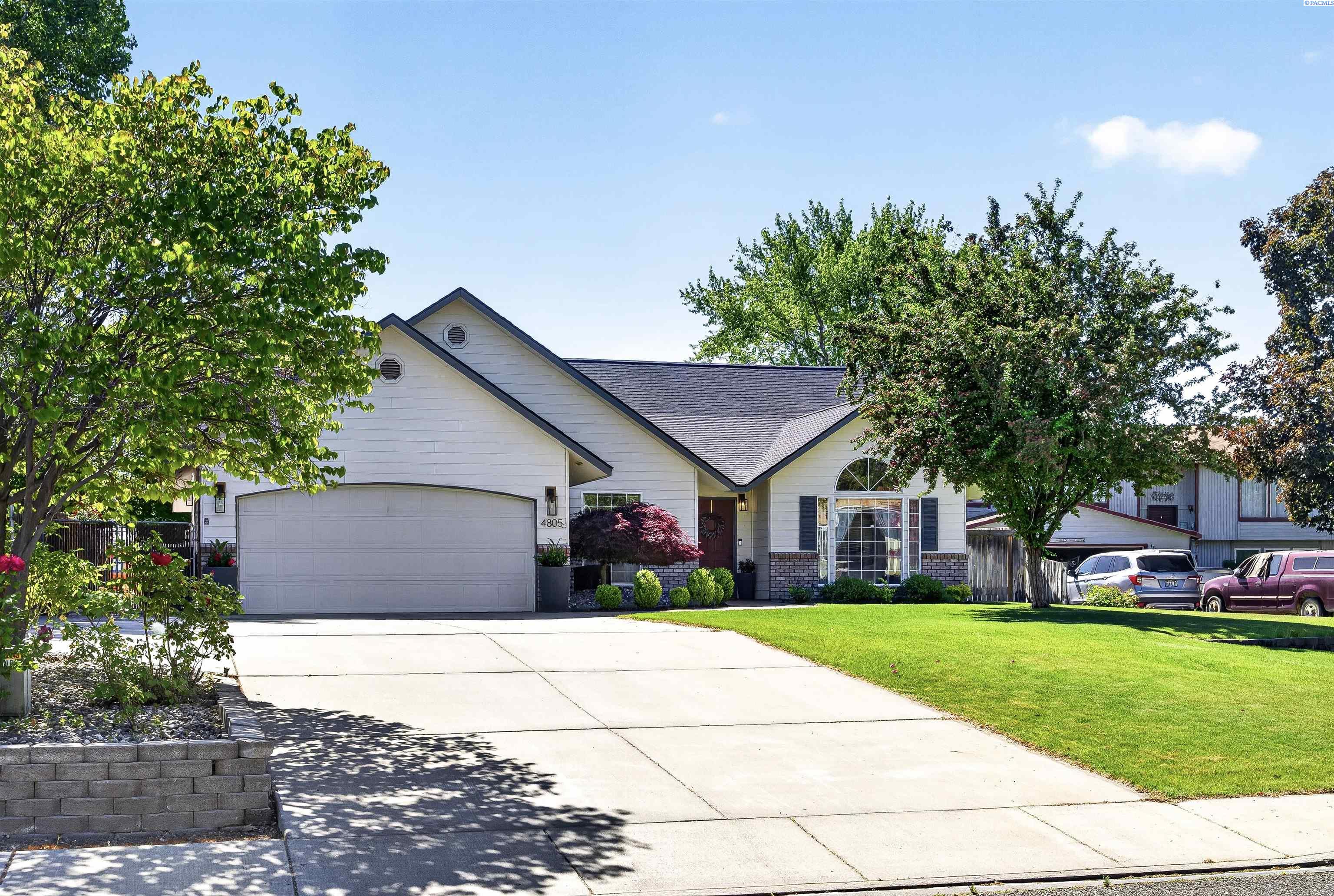 4805 Robin Ct, West Richland, WA 99353