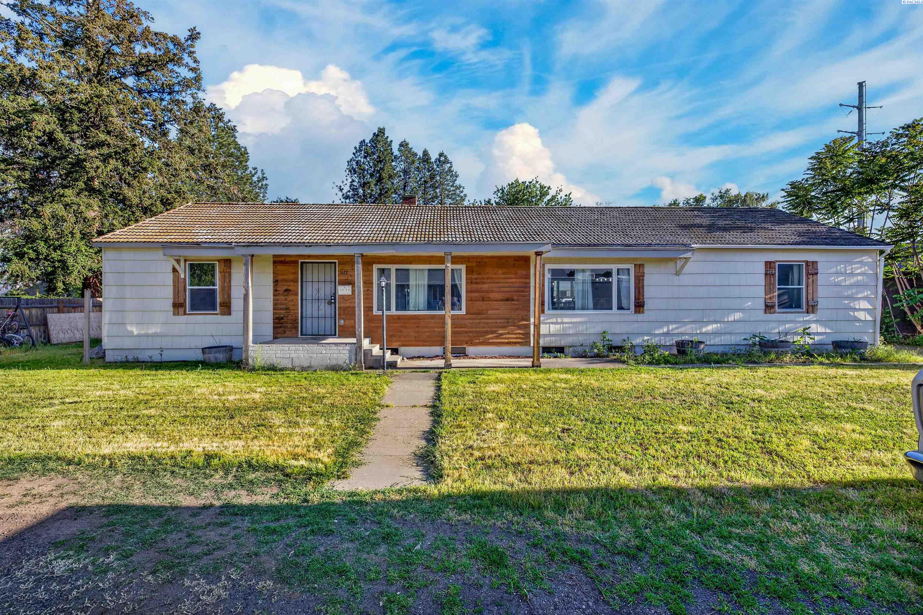 1422 Thayer Dr, Richland, WA 99354