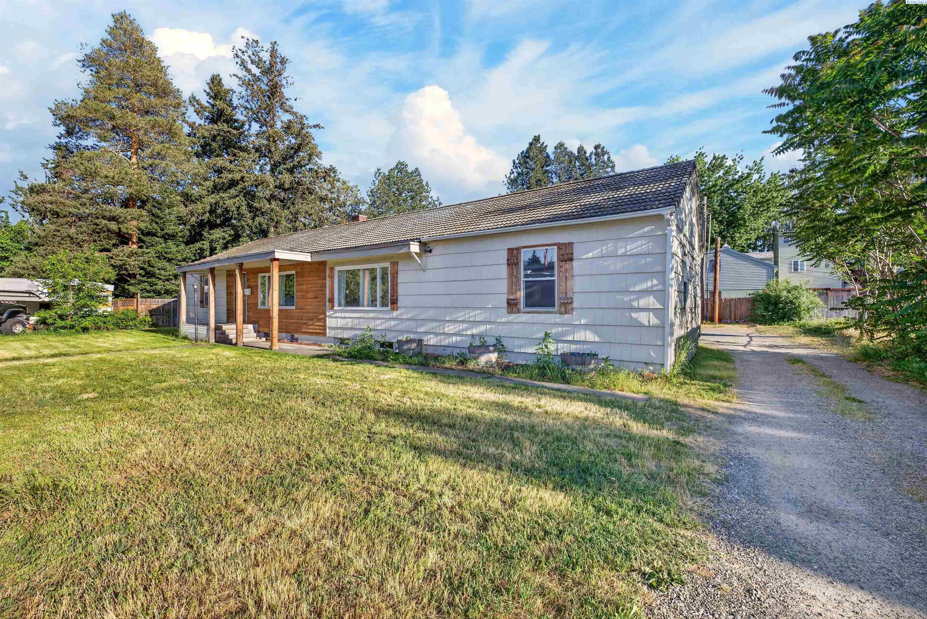1422 Thayer Dr, Richland, WA 99354