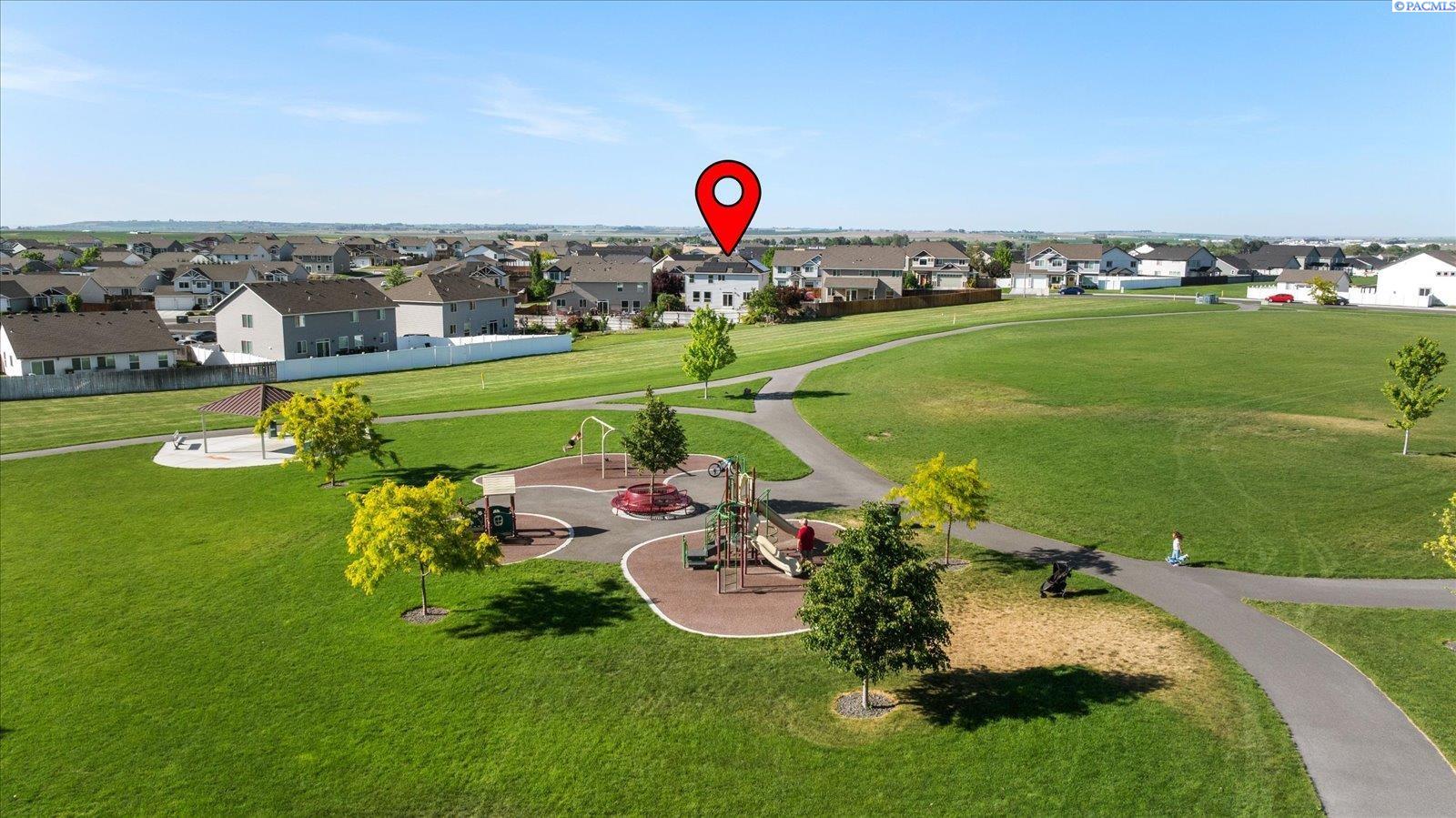 4712 Santa Cruz Ln, Pasco, WA 99301