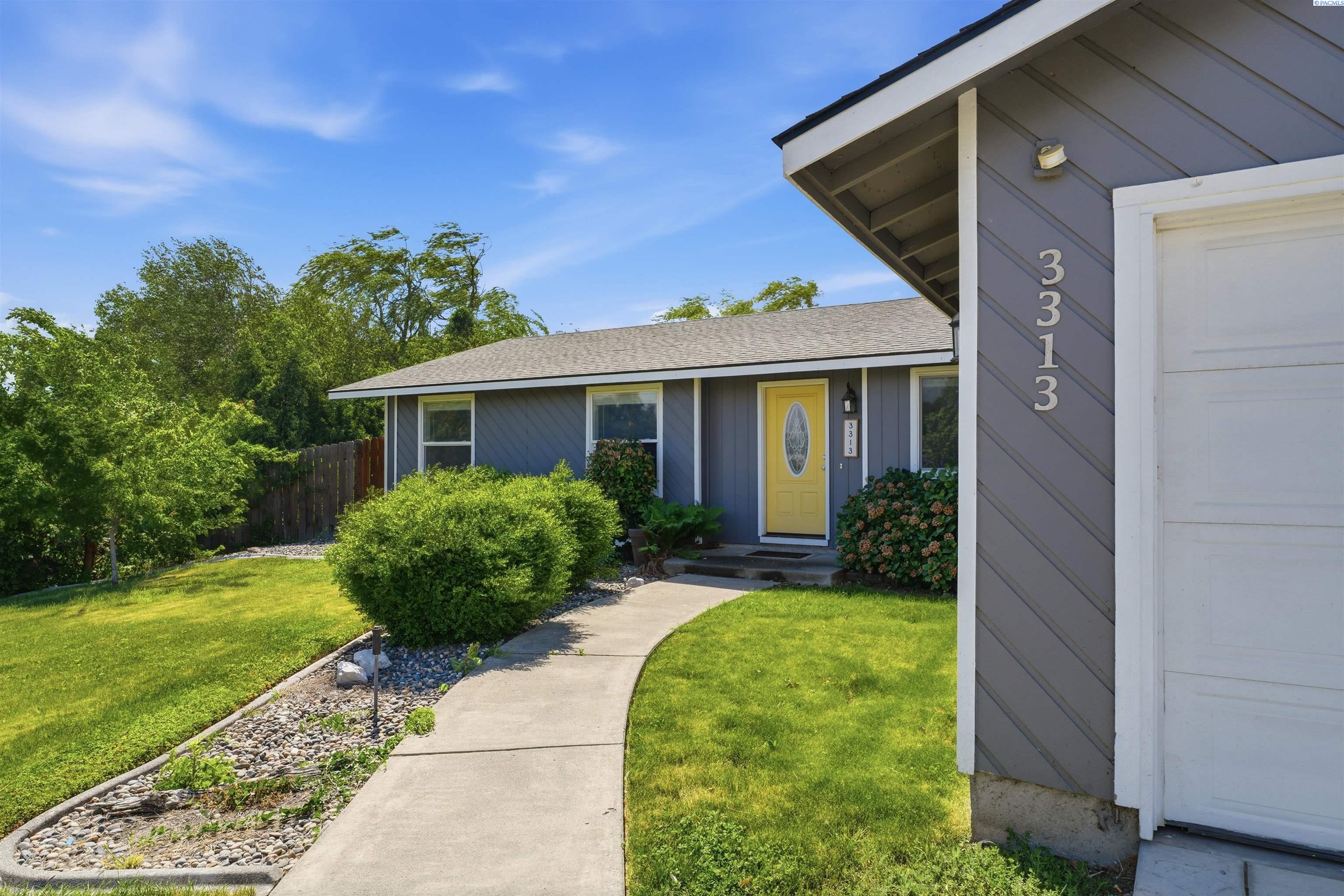 3313 Ione St, Kennewick, WA 99337