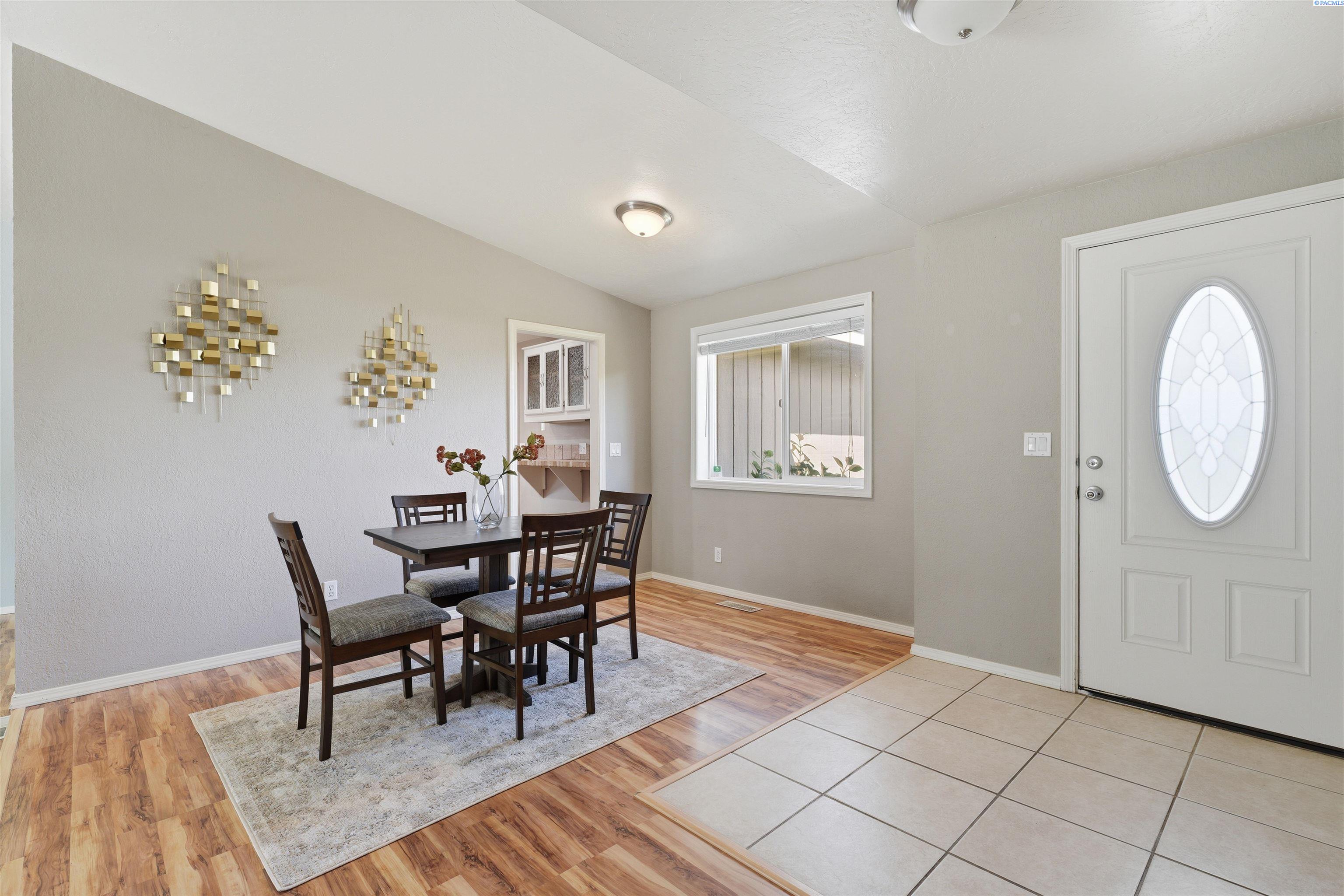 3313 Ione St, Kennewick, WA 99337