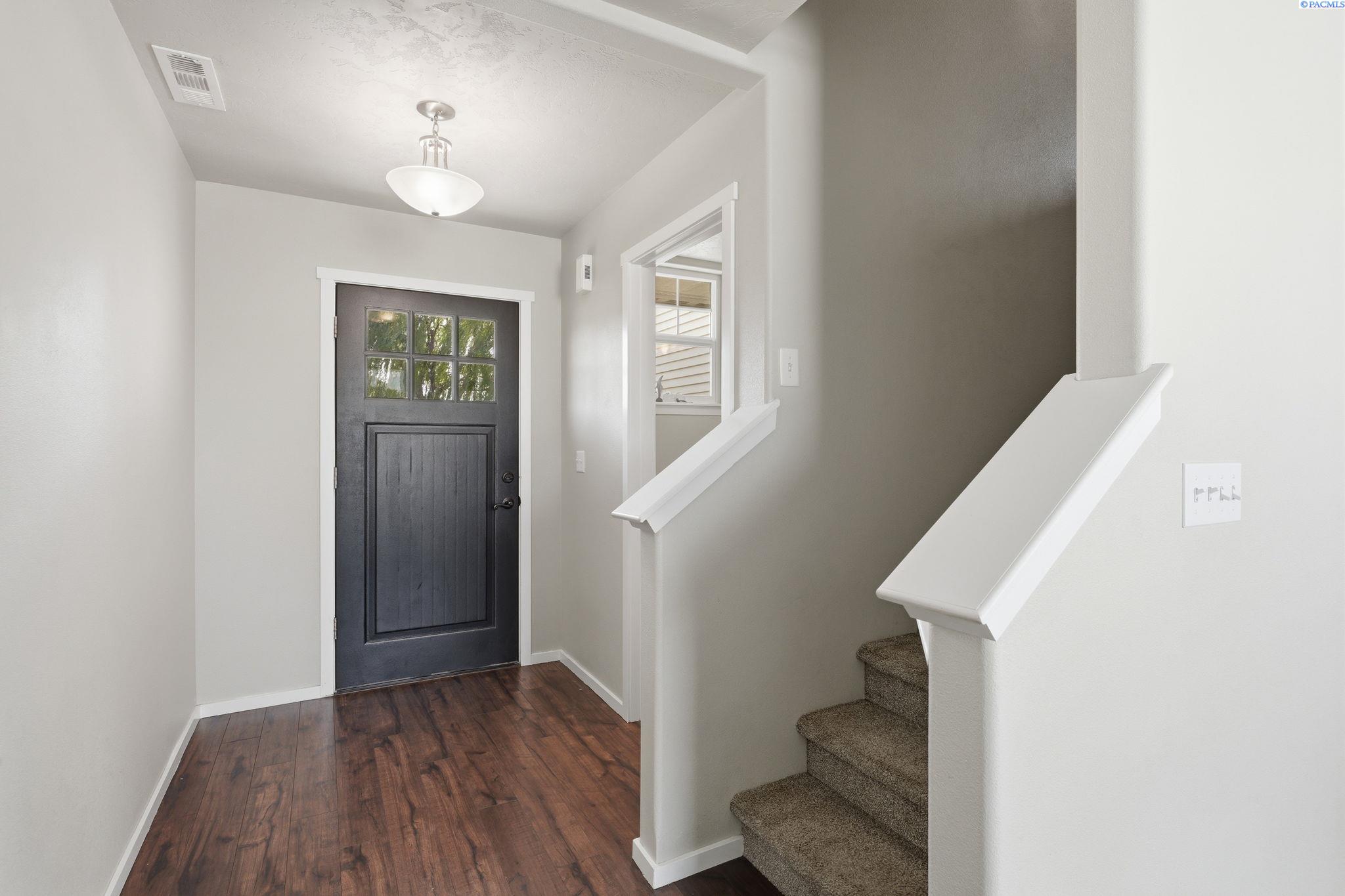 4309 Santa Cruz Ln, Pasco, WA 99301