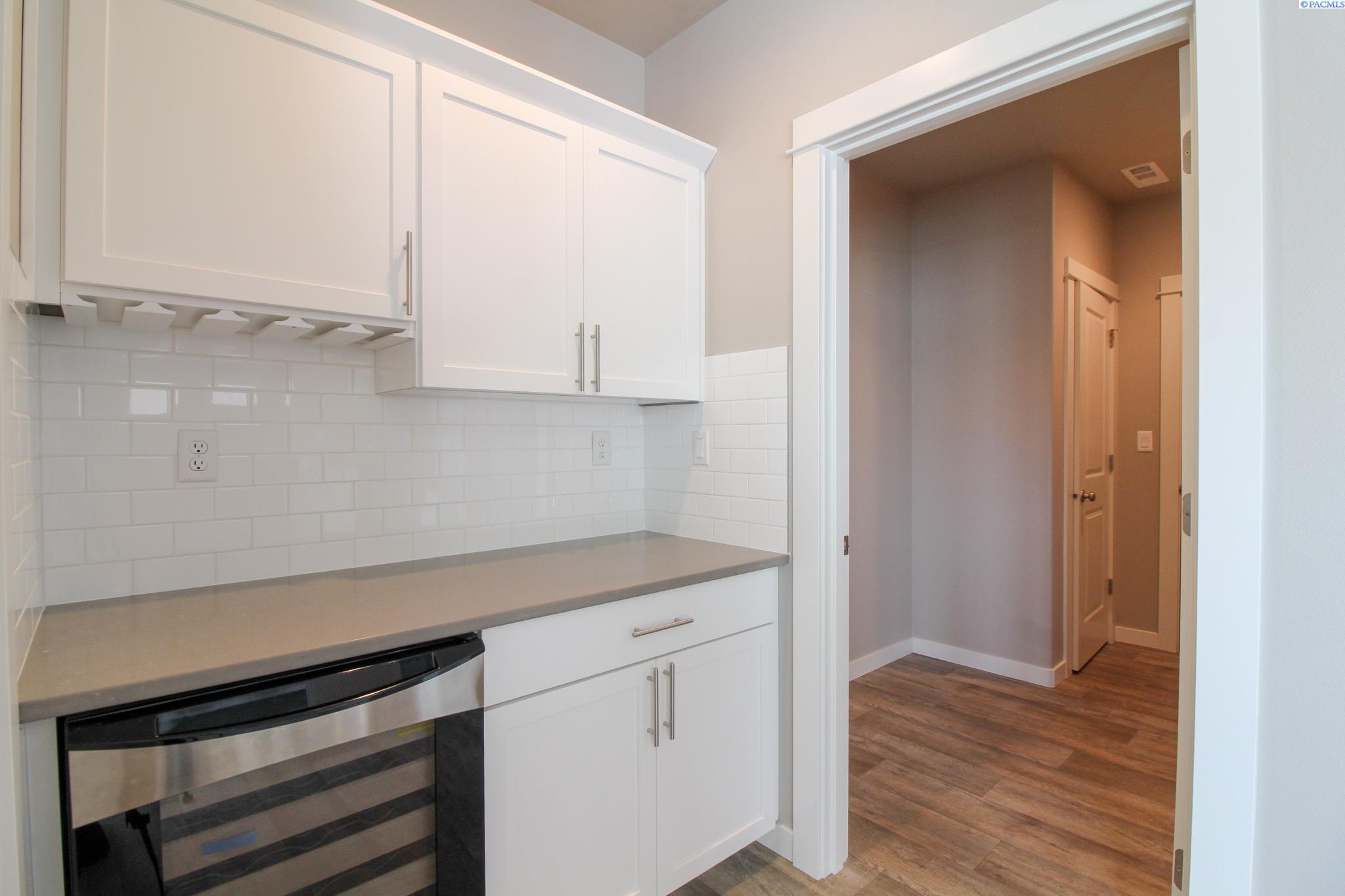 3073 Duval Loop, Richland, WA 99352