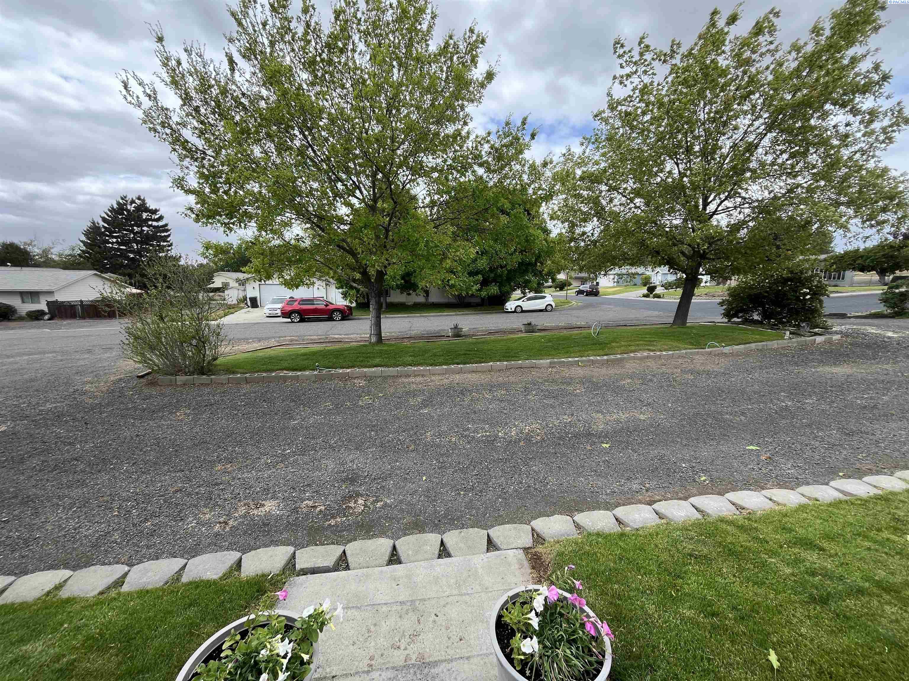 420 Ephrata St, Connell, WA 99326
