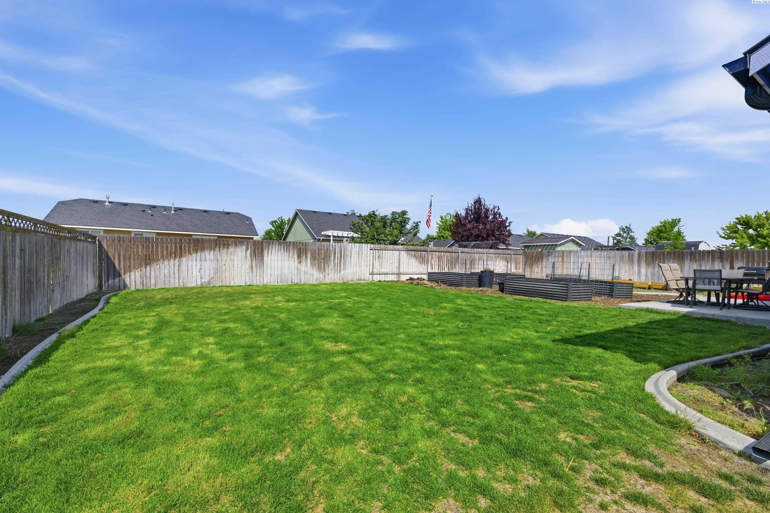 6214 Robert Wayne, Pasco, WA 99301