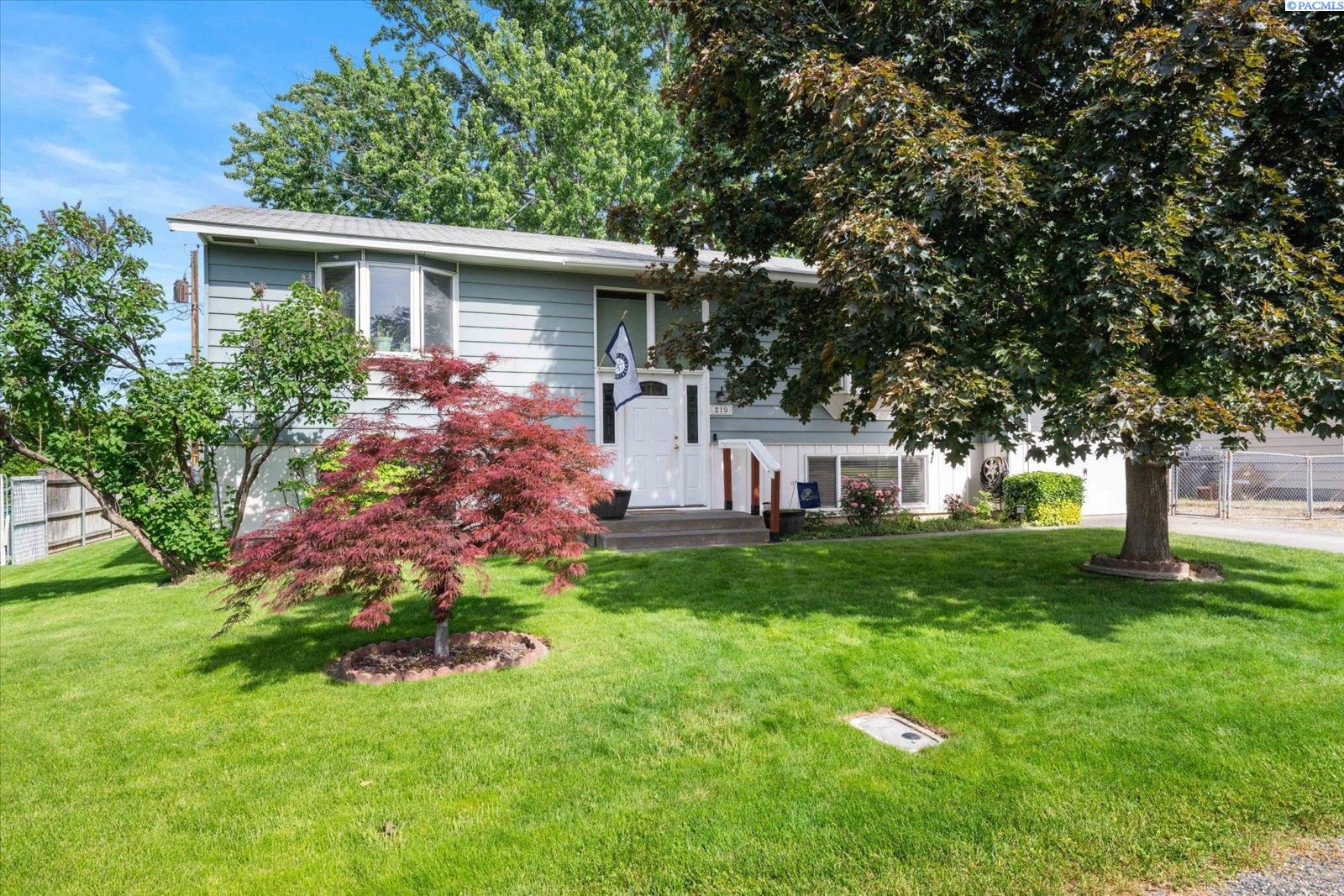 219 Olson St, Kennewick, WA 99336