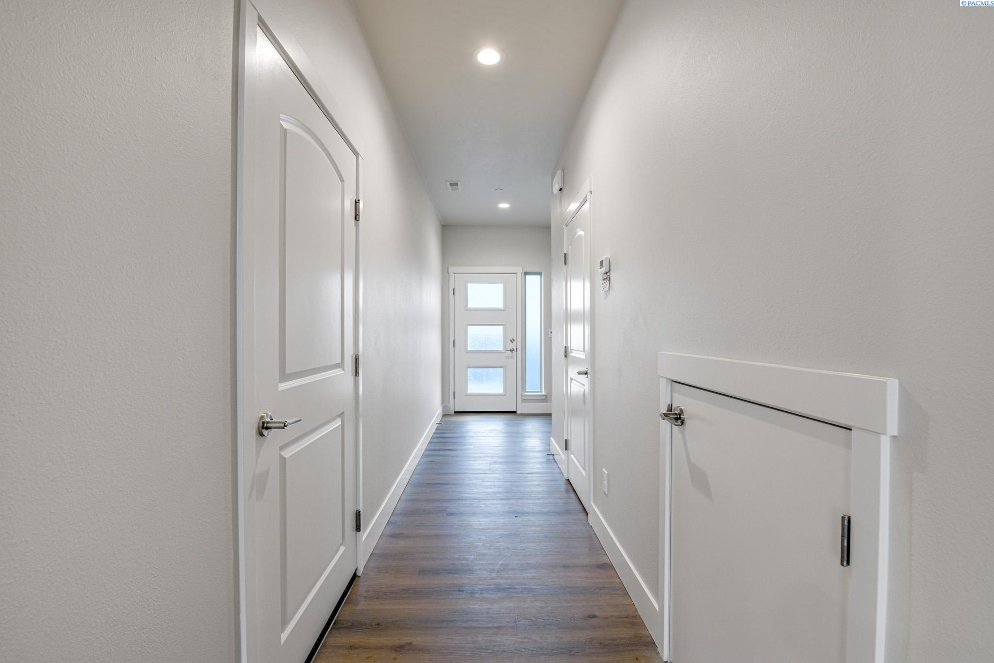 4529 Road 114 , Pasco, WA 99301