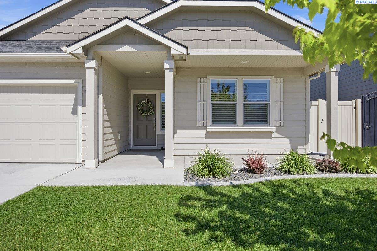 647 Marysville Way, Richland, WA 99352-7880